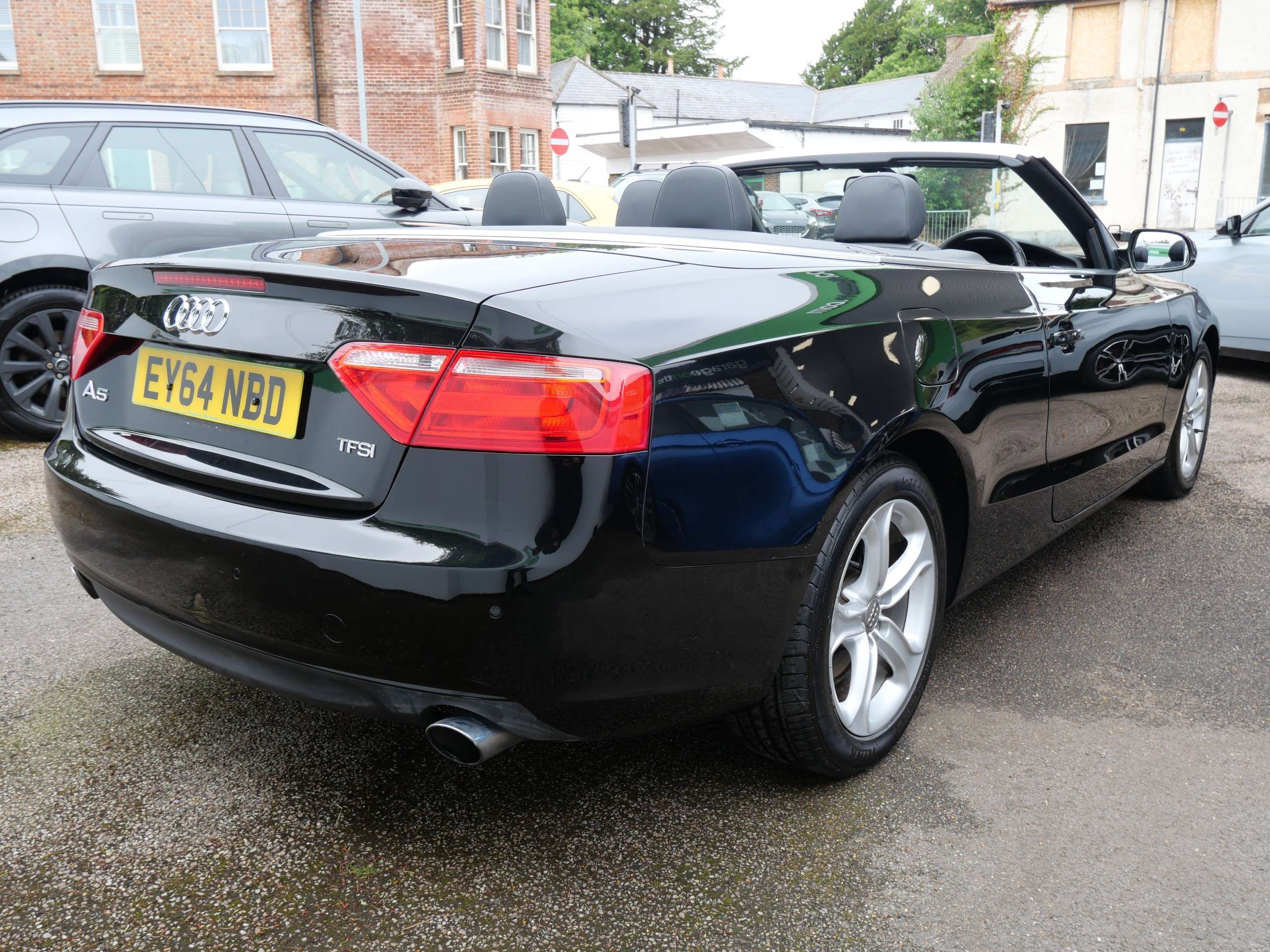 A 2014 AUDI A5 CABRIOLET 2.0 TFSI SE Euro 6 (s/s) 2dr Only 29000 Miles A 2014 AUDI A5 CABRIOLET 2.0 TFSI SE Euro 6 (s/s) 2dr Only 29000 Miles