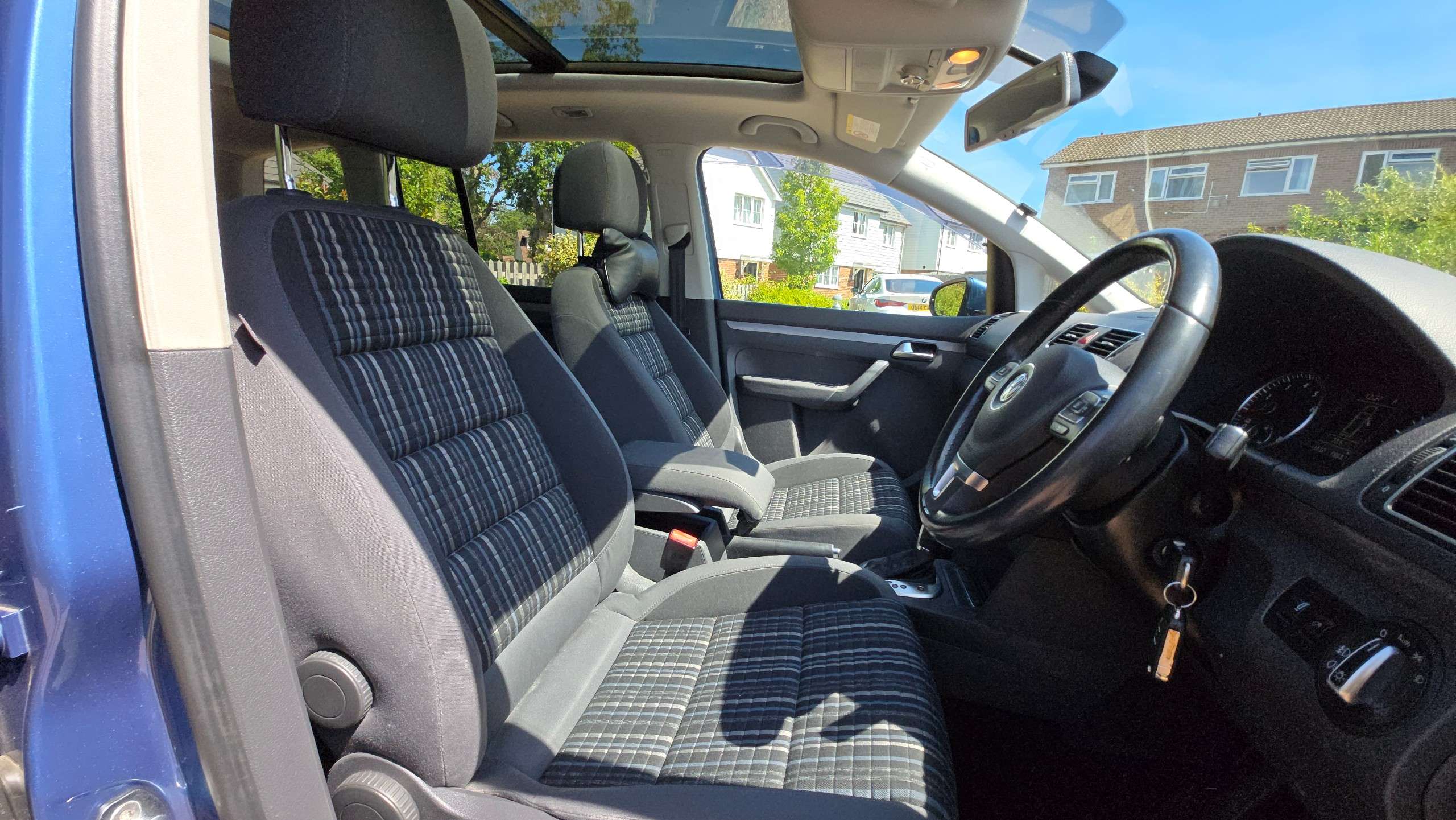 2014 VOLKSWAGEN TOURAN 2014 VOLKSWAGEN TOURAN