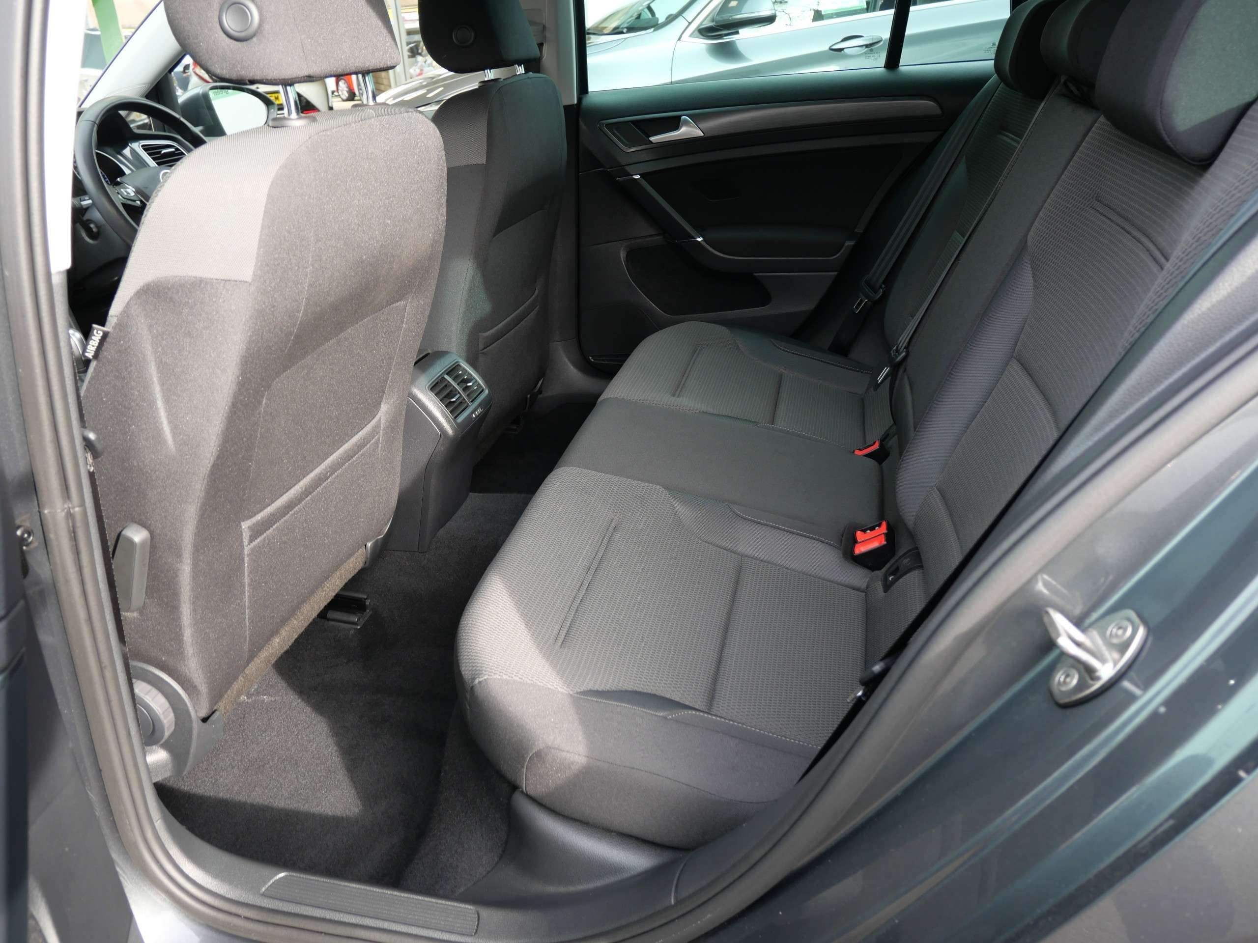 2019 VOLKSWAGEN GOLF 2019 VOLKSWAGEN GOLF
