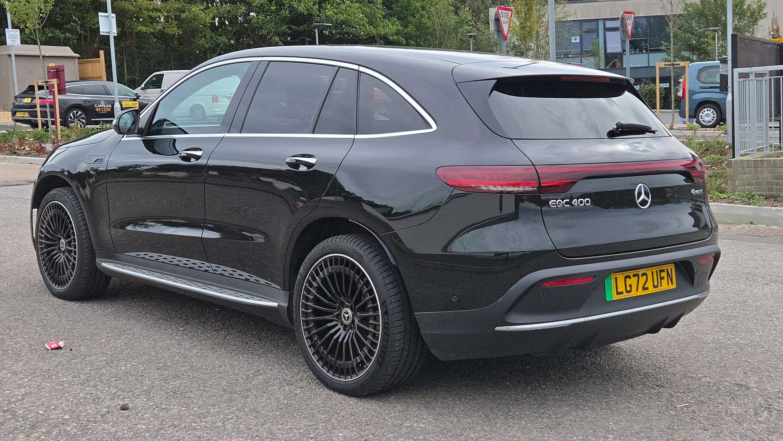 A 2022 MERCEDES-BENZ EQC EQC 400 80kWh AMG Line (Premium Plus) Auto 4MATIC (408 ps) 5dr 1 Owner A 2022 MERCEDES-BENZ EQC EQC 400 80kWh AMG Line (Premium Plus) Auto 4MATIC (408 ps) 5dr 1 Owner