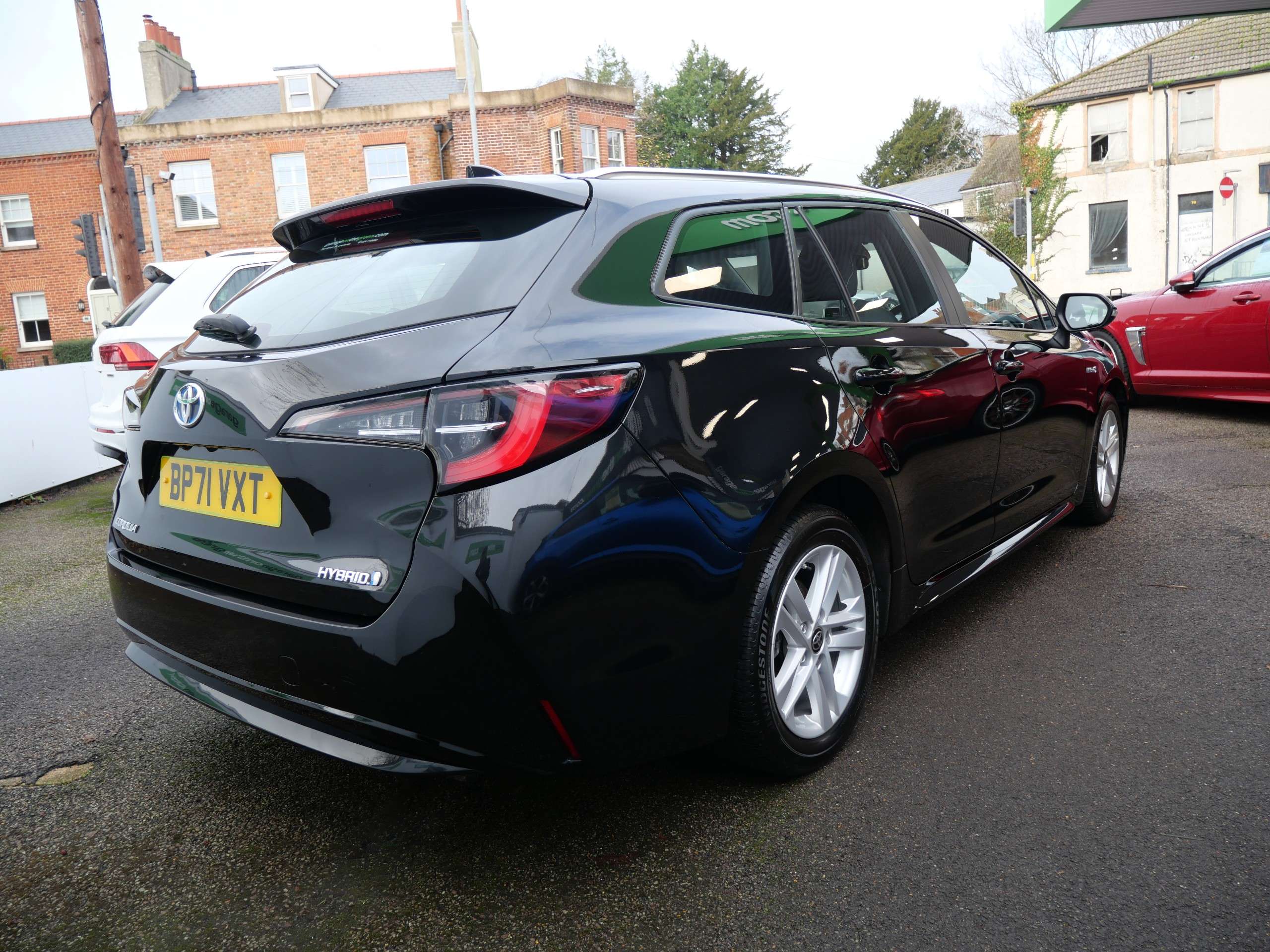 A 2022 TOYOTA COROLLA 1.8 VVT-h GPF Icon Touring Sports Petrol Hybrid CVT Euro 6 (s/s) 5dr 1 Owner A 2022 TOYOTA COROLLA 1.8 VVT-h GPF Icon Touring Sports Petrol Hybrid CVT Euro 6 (s/s) 5dr 1 Owner