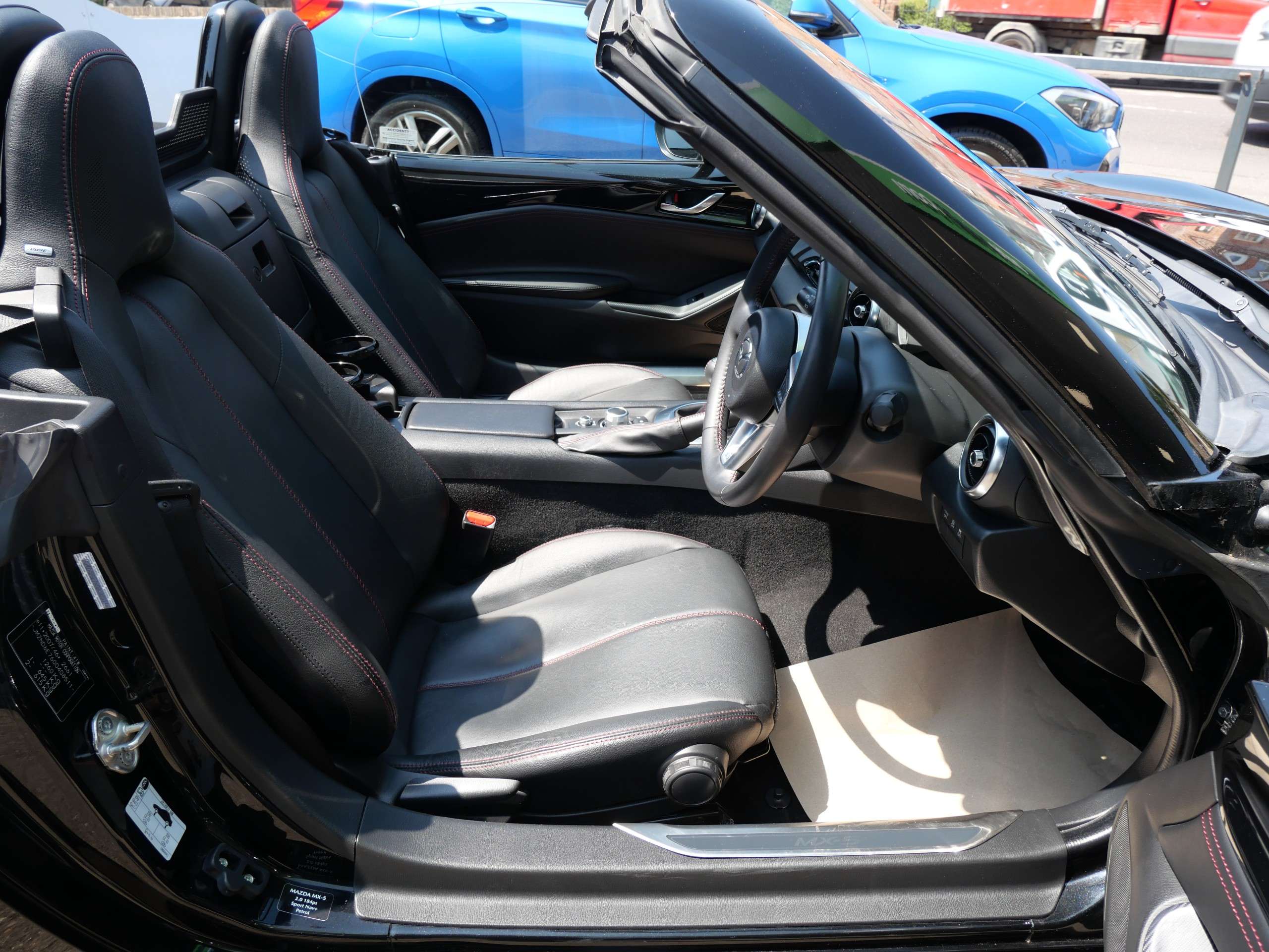 2019 MAZDA MX-5 2019 MAZDA MX-5