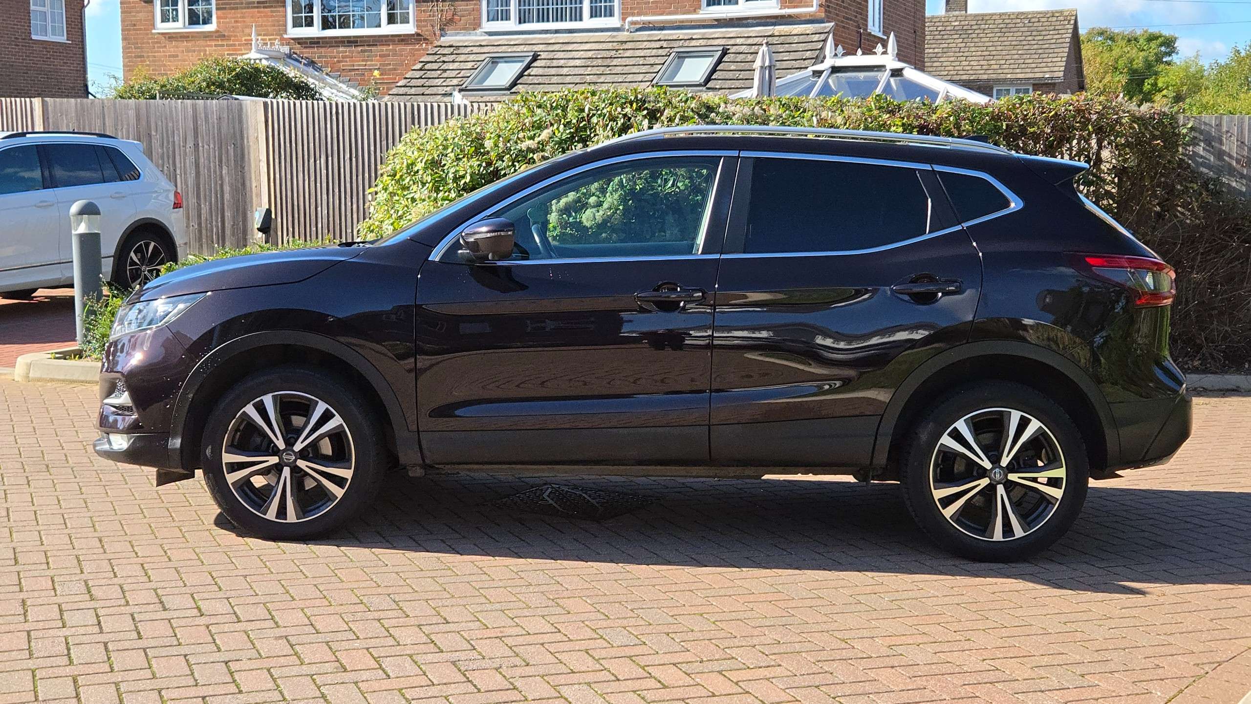 A 2018 NISSAN QASHQAI 1.3 DIG-T N-Connecta Euro 6 (s/s) 5dr 1 Owner 44000 Miles A 2018 NISSAN QASHQAI 1.3 DIG-T N-Connecta Euro 6 (s/s) 5dr 1 Owner 44000 Miles
