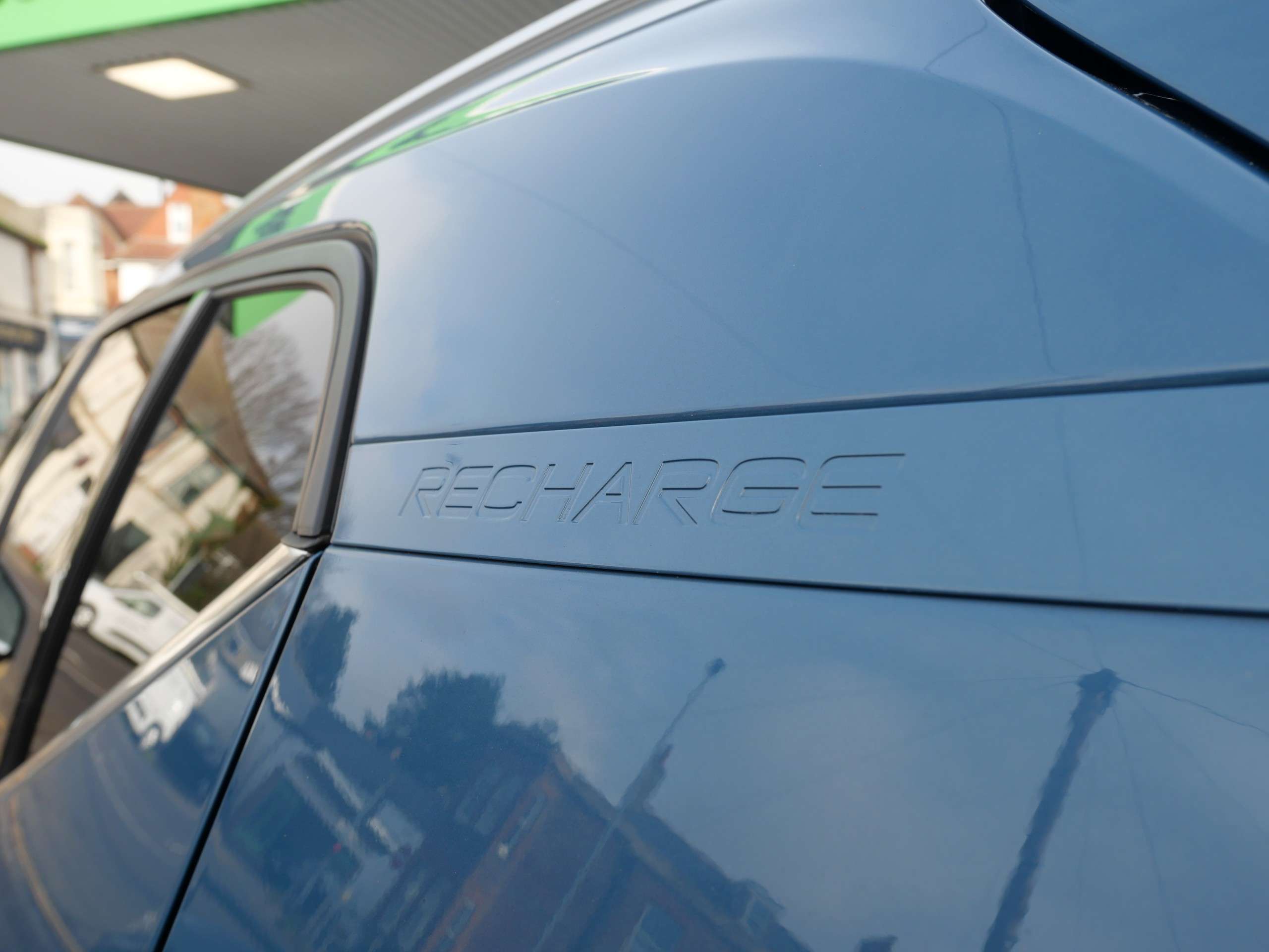 2022 VOLVO XC40 2022 VOLVO XC40