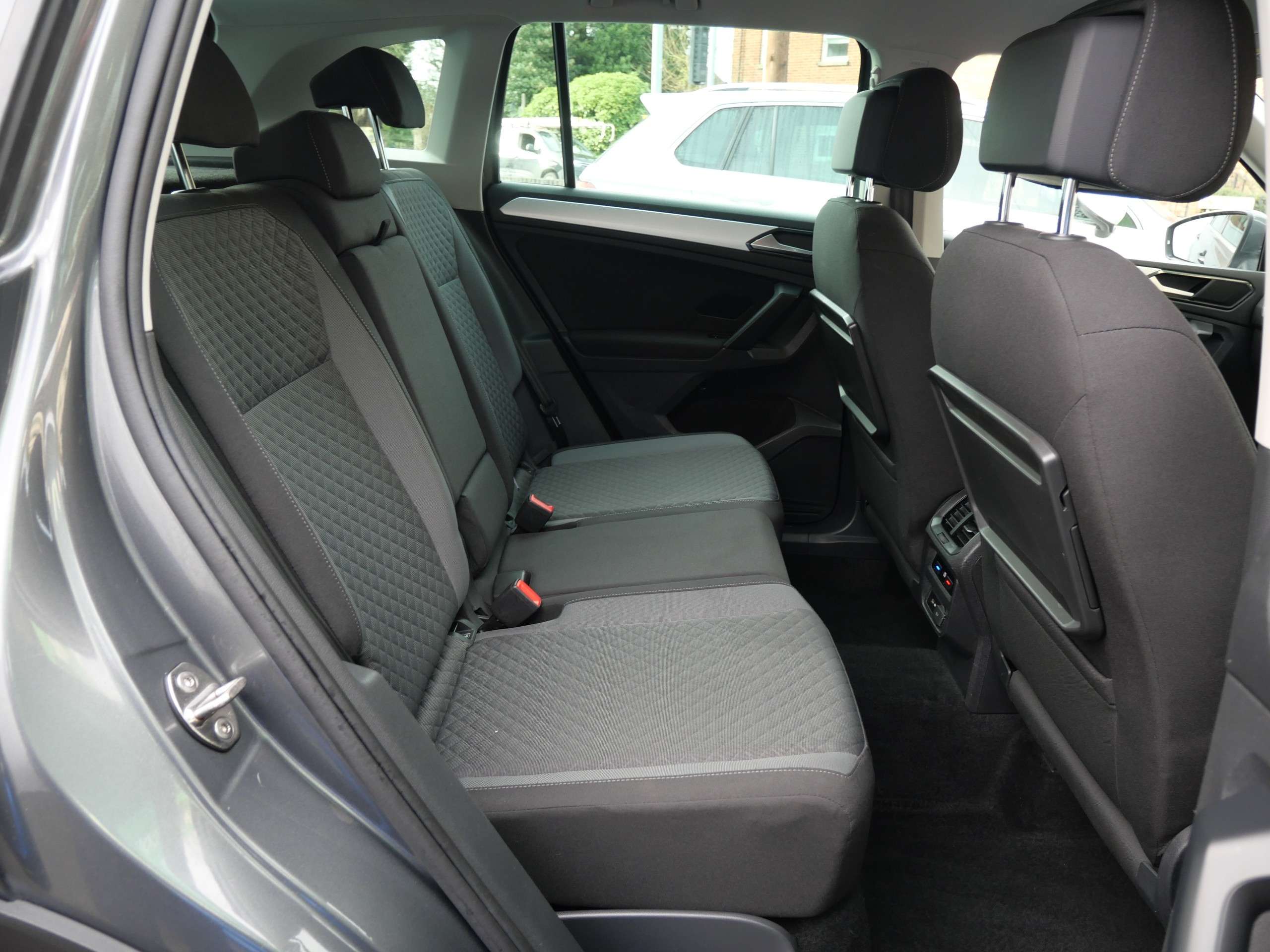 2017 VOLKSWAGEN TIGUAN 2017 VOLKSWAGEN TIGUAN