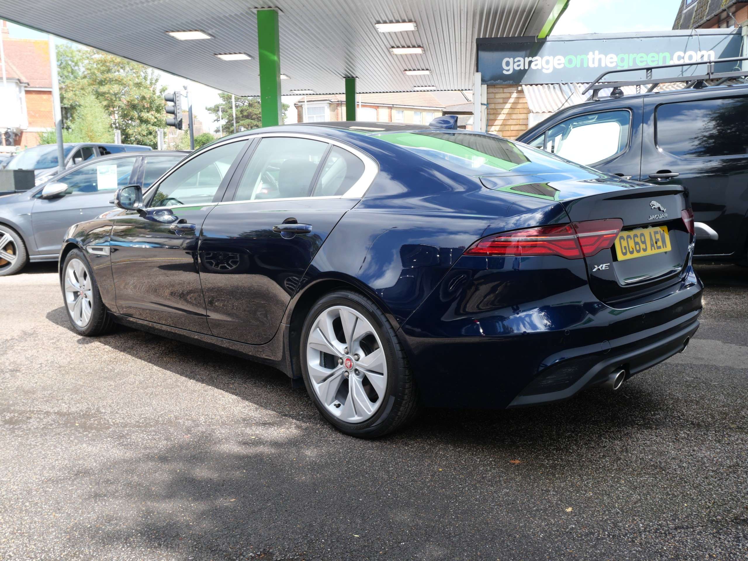 2019 JAGUAR XE 2019 JAGUAR XE