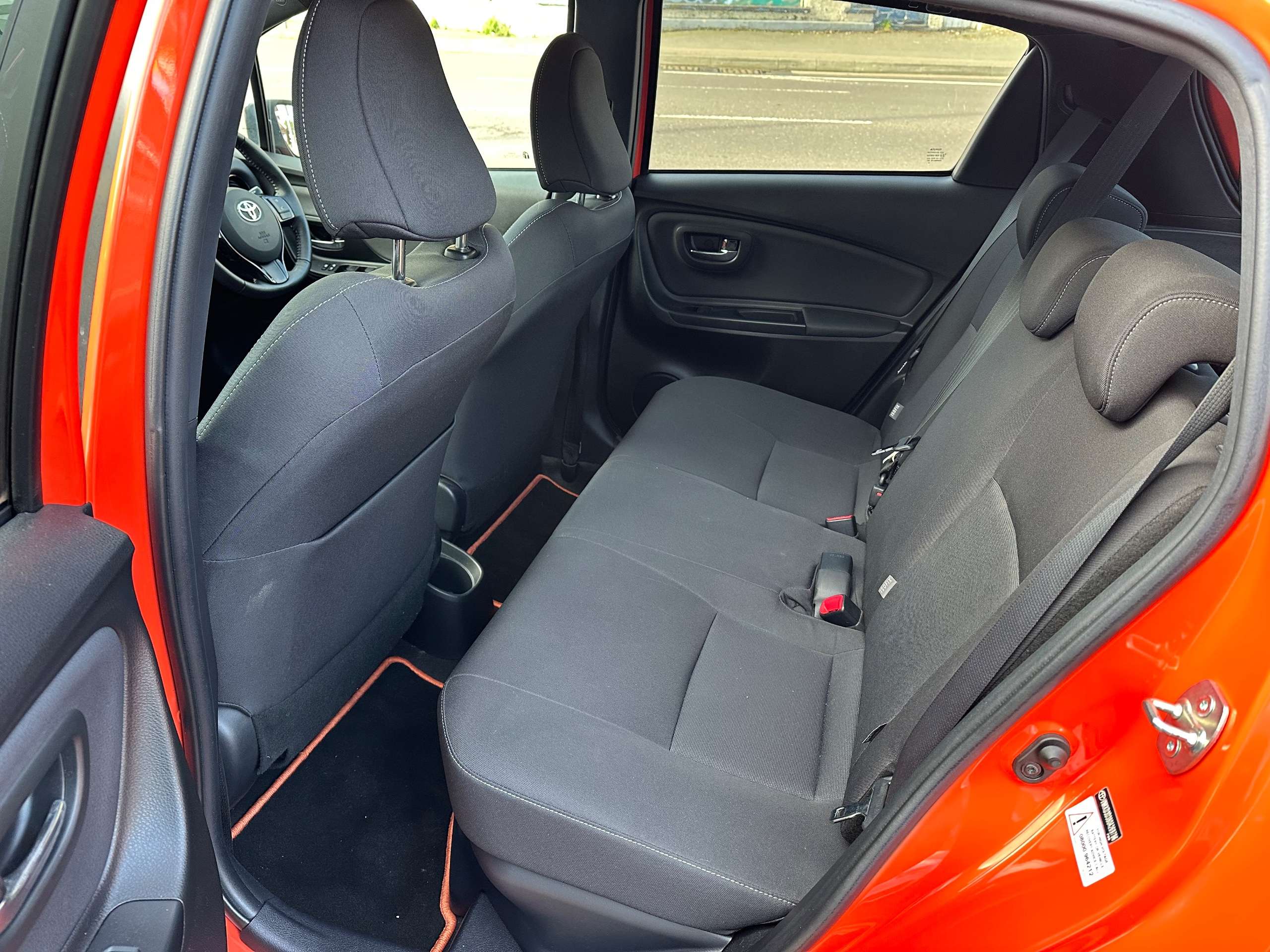 2016 TOYOTA YARIS 2016 TOYOTA YARIS