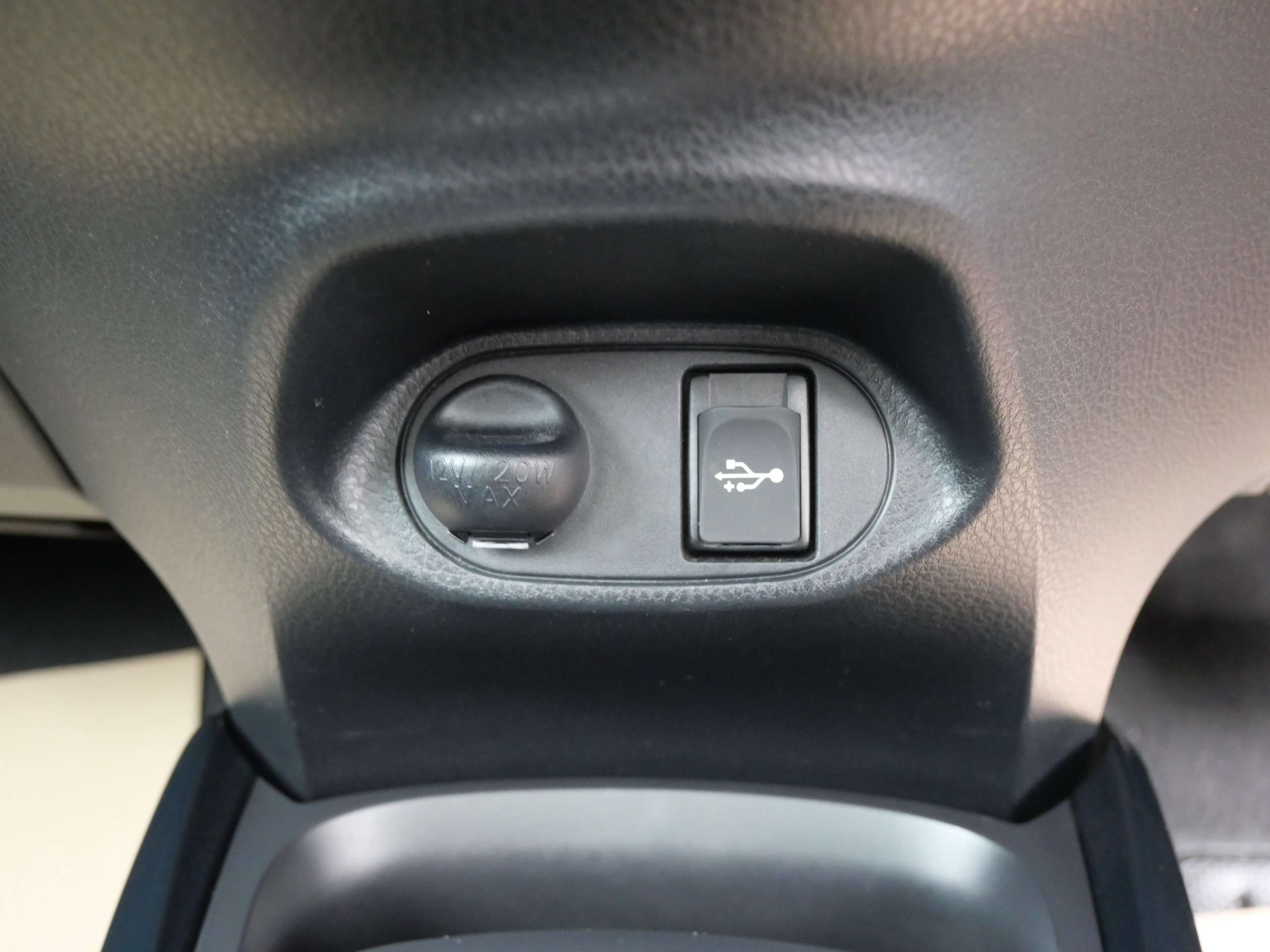 2016 TOYOTA YARIS 2016 TOYOTA YARIS