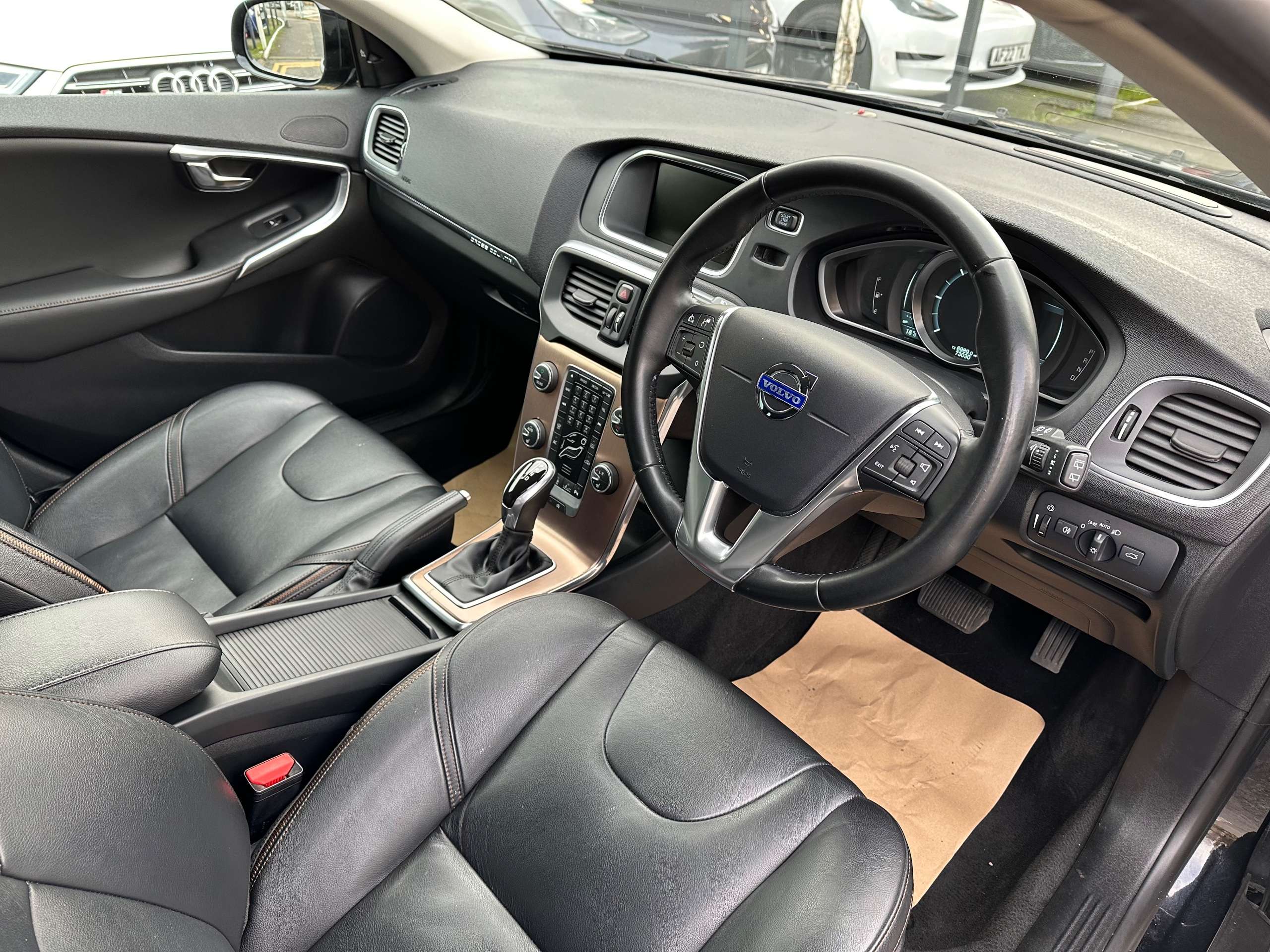 2014 VOLVO V40 CROSS COUNTRY 2014 VOLVO V40 CROSS COUNTRY