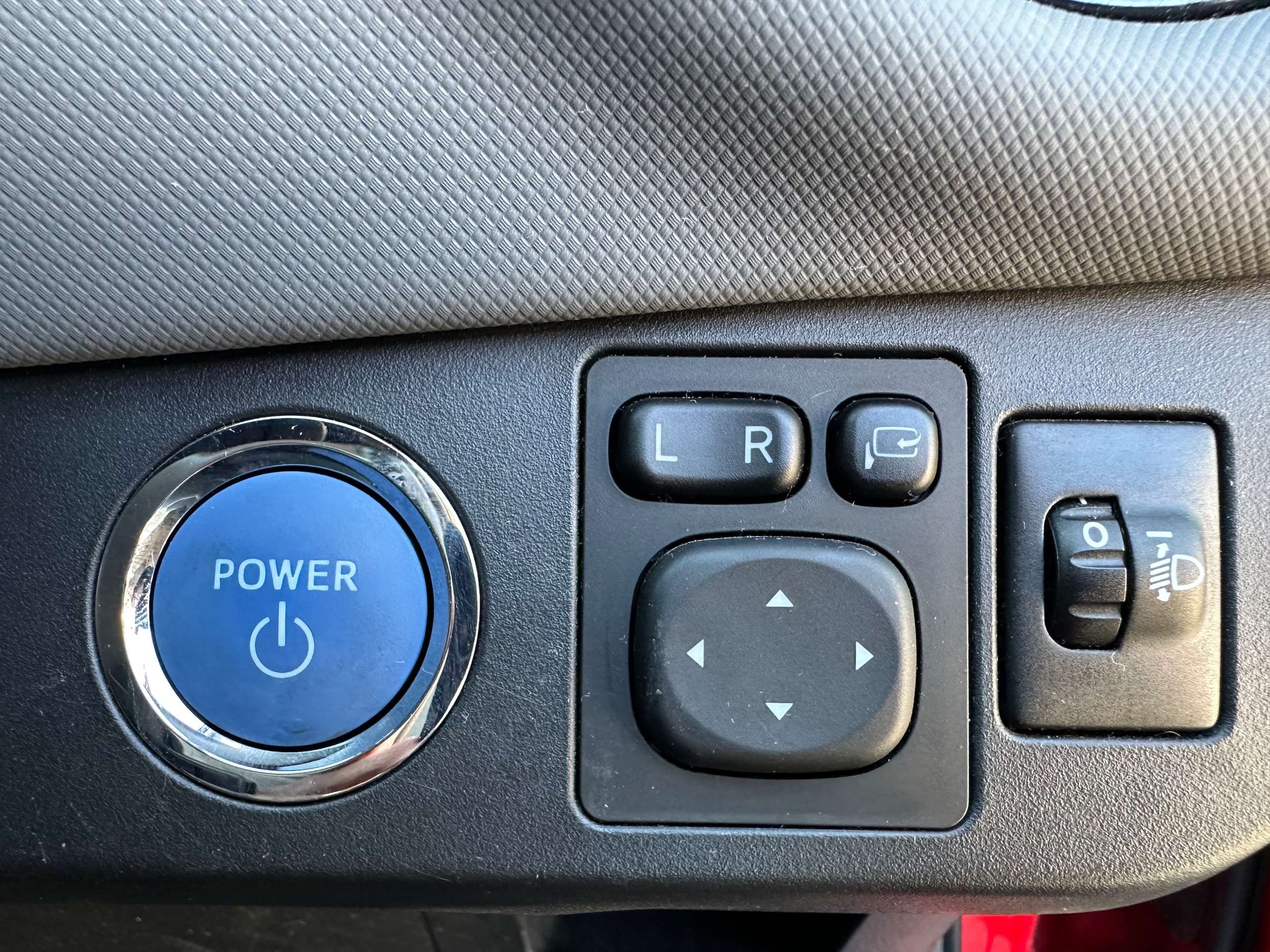 2016 TOYOTA YARIS 2016 TOYOTA YARIS