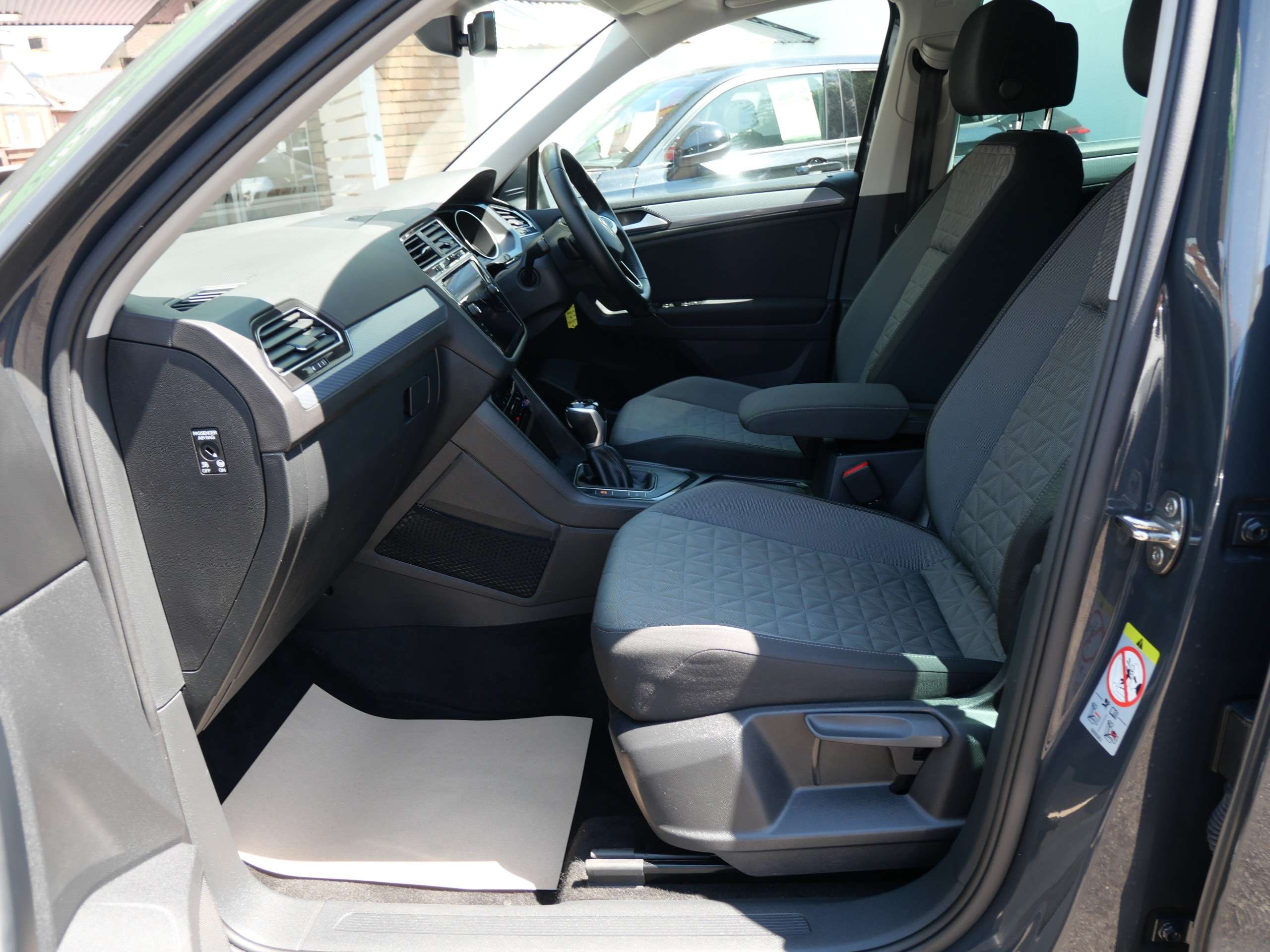 2021 VOLKSWAGEN TIGUAN 2021 VOLKSWAGEN TIGUAN