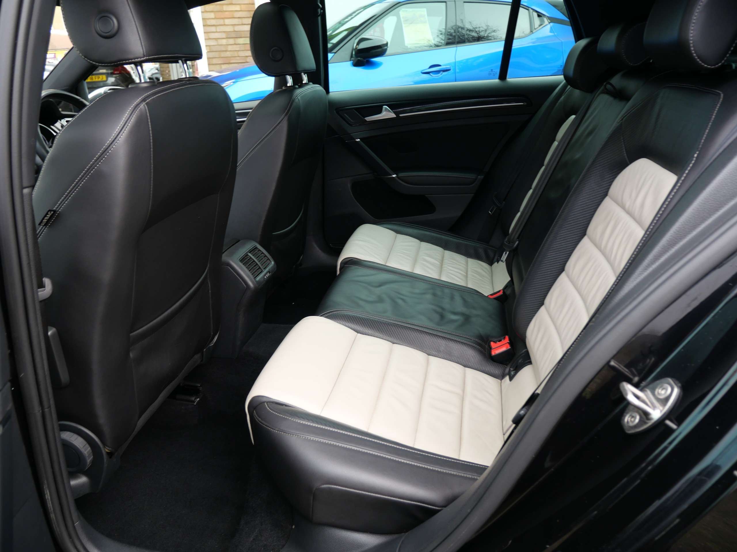 2016 VOLKSWAGEN GOLF 2016 VOLKSWAGEN GOLF