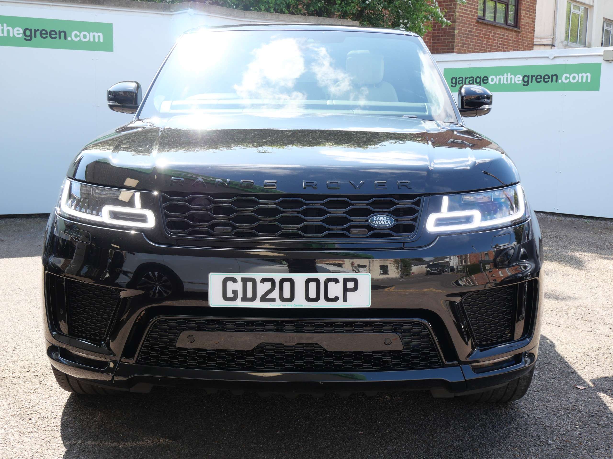 A 2020 LAND ROVER RANGE ROVER SPORT 3.0 SD V6 Autobiography Dynamic Auto 4WD Euro 6 (s/s) (306 ps) 5dr A 2020 LAND ROVER RANGE ROVER SPORT 3.0 SD V6 Autobiography Dynamic Auto 4WD Euro 6 (s/s) (306 ps) 5dr