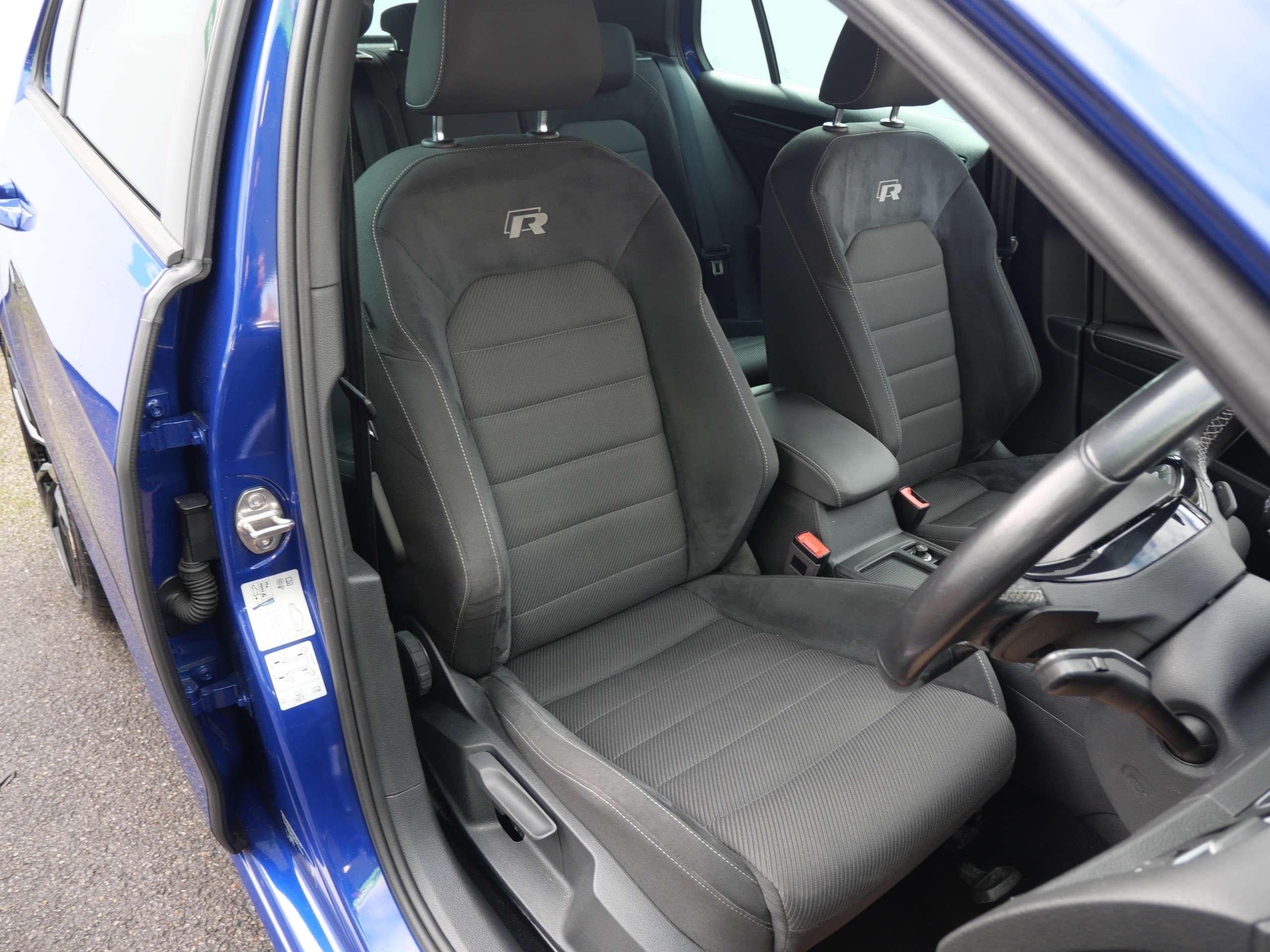 2020 VOLKSWAGEN GOLF 2020 VOLKSWAGEN GOLF