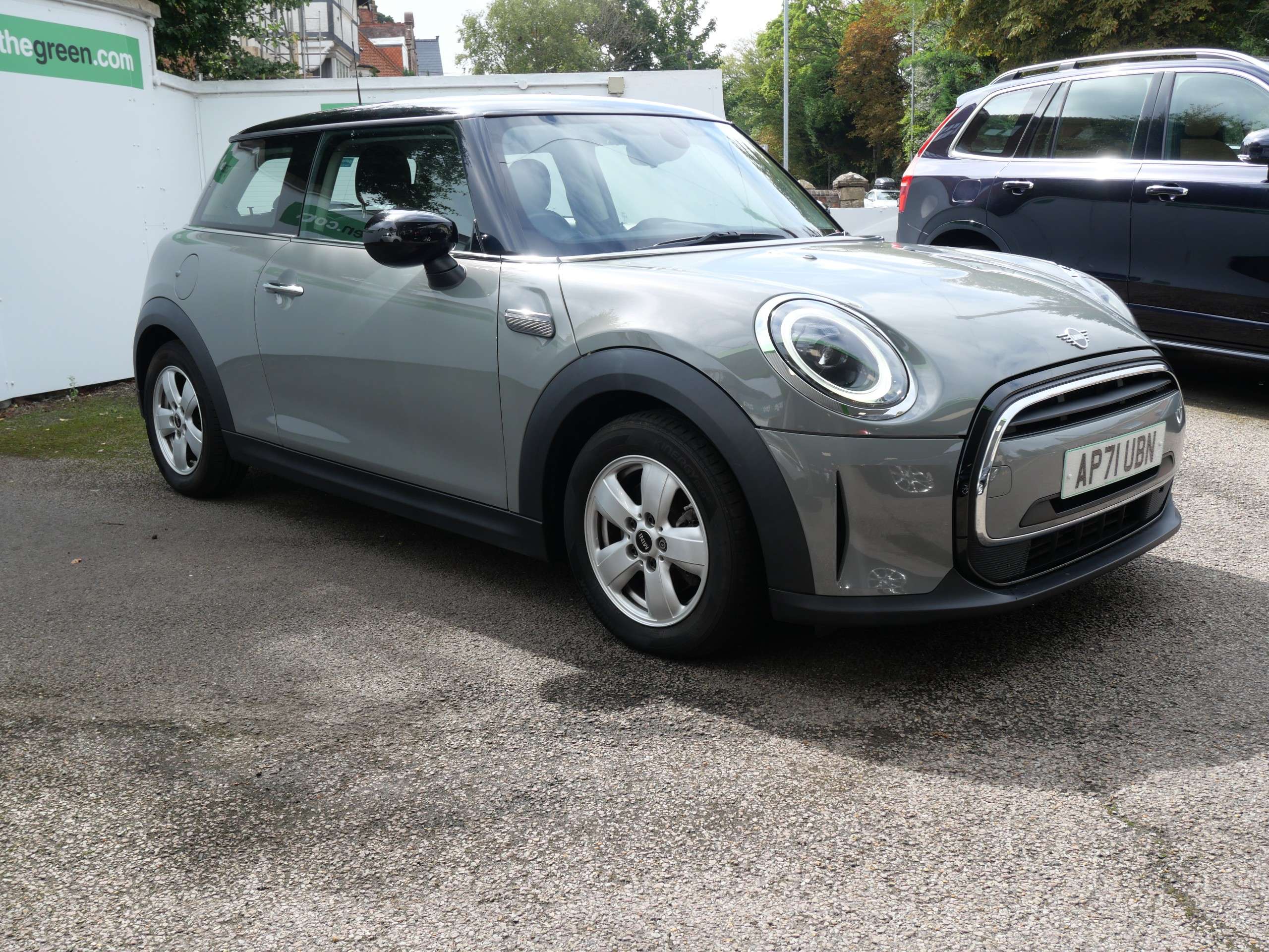 A 2021 MINI HATCH 1.5 Cooper Classic Euro 6 (s/s) 3dr A 2021 MINI HATCH 1.5 Cooper Classic Euro 6 (s/s) 3dr