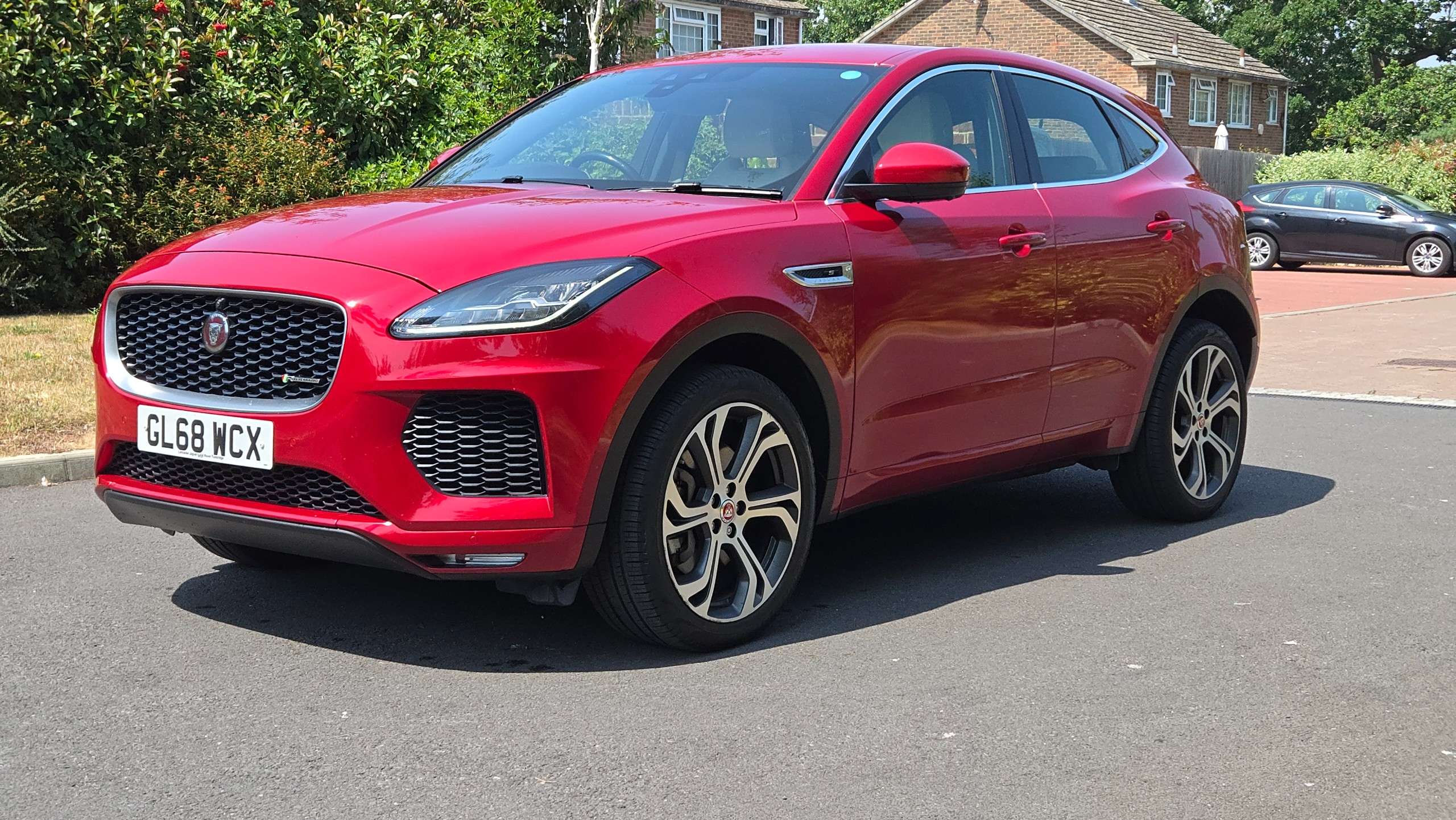 A 2018 JAGUAR E-PACE 2.0 P200 R-Dynamic S Auto AWD Euro 6 (s/s) 5dr 1 Owner Only 43000 Miles A 2018 JAGUAR E-PACE 2.0 P200 R-Dynamic S Auto AWD Euro 6 (s/s) 5dr 1 Owner Only 43000 Miles