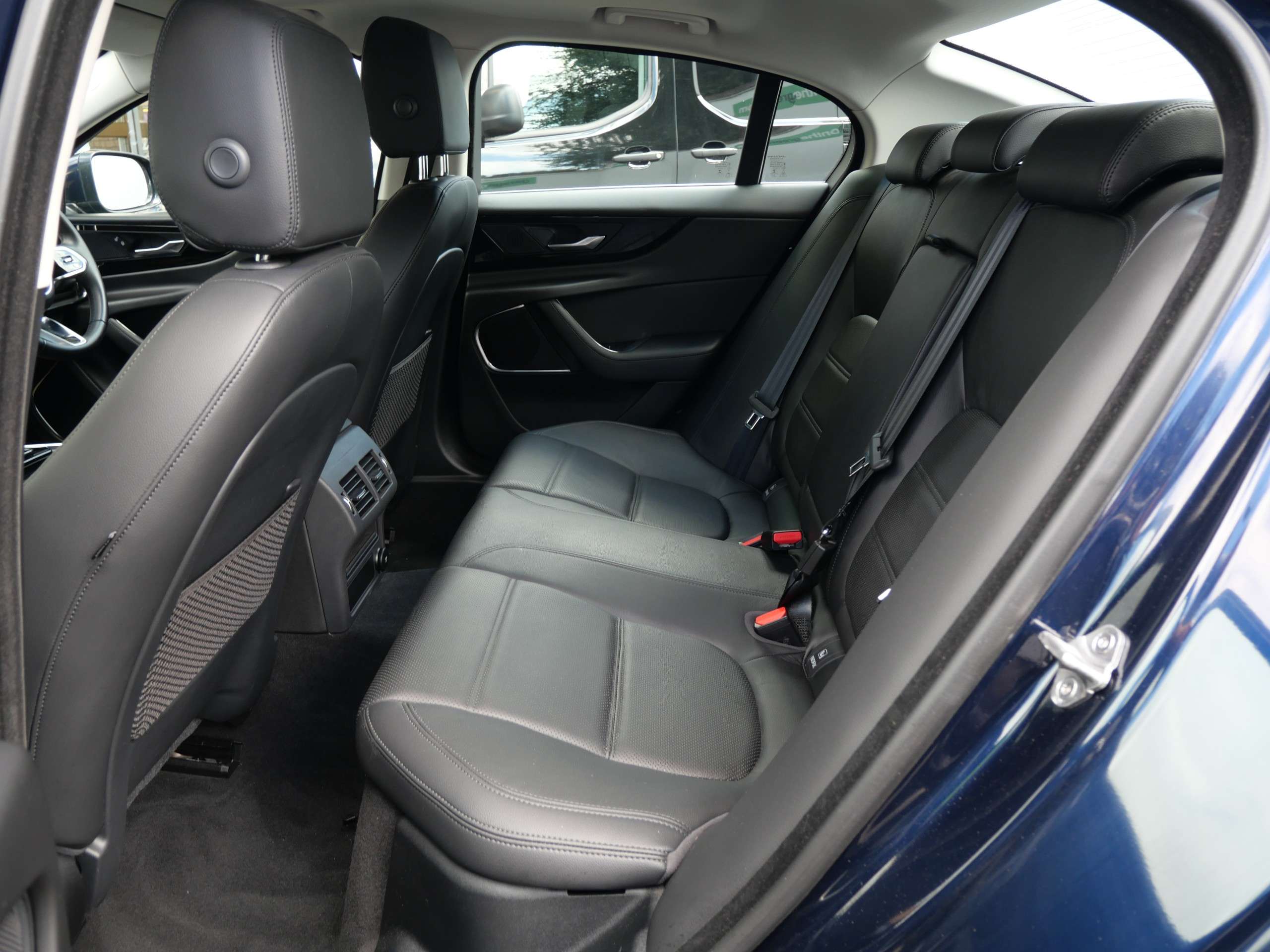 2019 JAGUAR XE 2019 JAGUAR XE