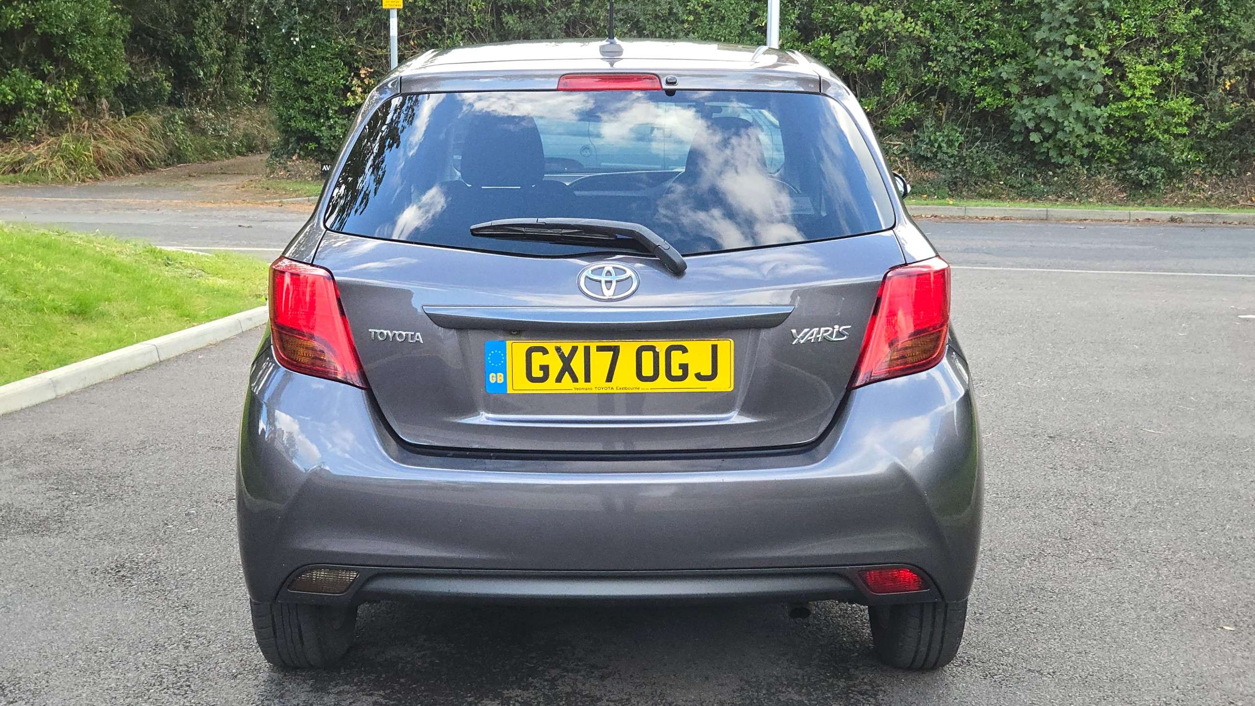 2017 TOYOTA YARIS 2017 TOYOTA YARIS