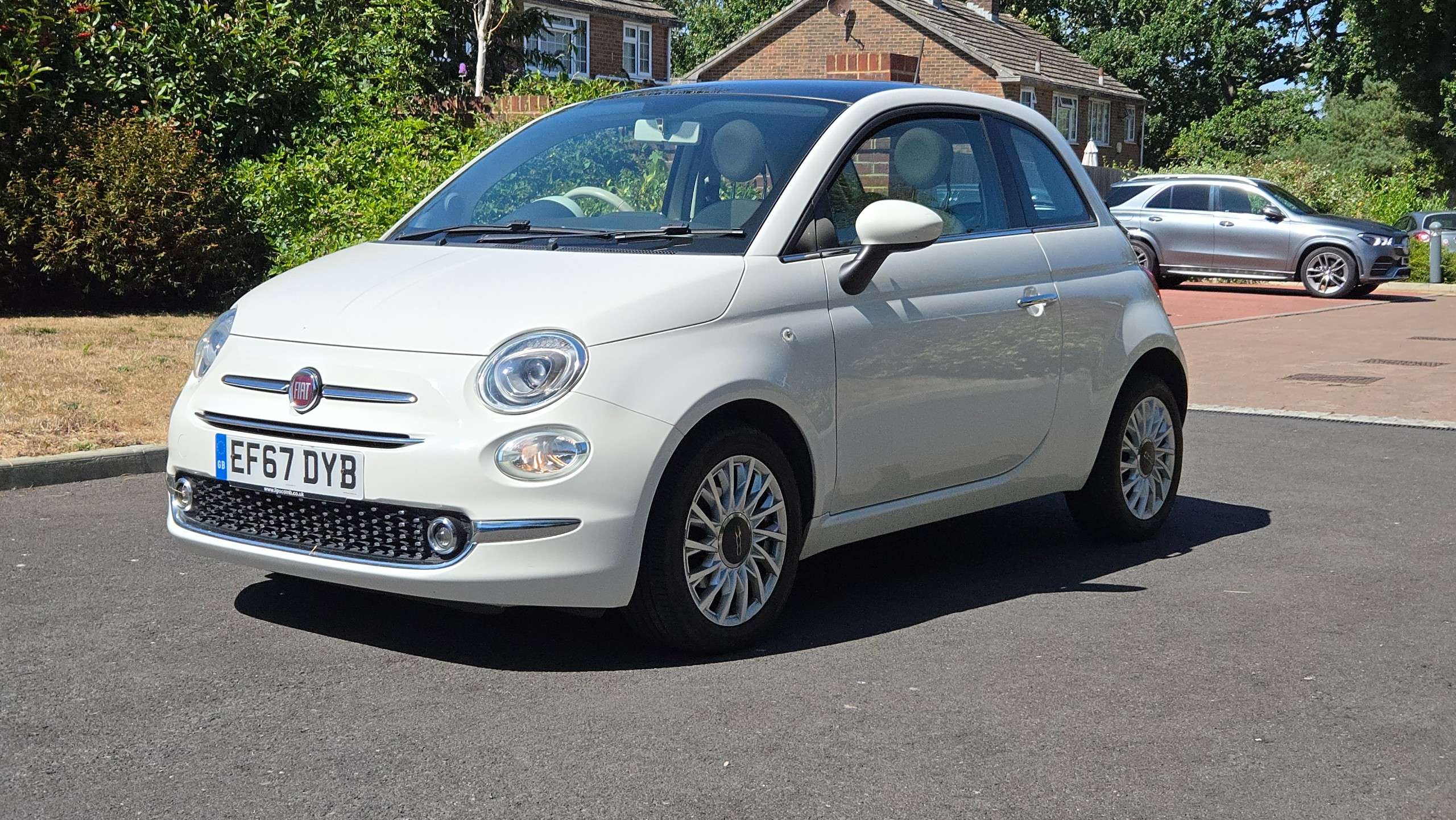 A 2017 FIAT 500 1.2 Lounge Euro 6 (s/s) 3dr A 2017 FIAT 500 1.2 Lounge Euro 6 (s/s) 3dr