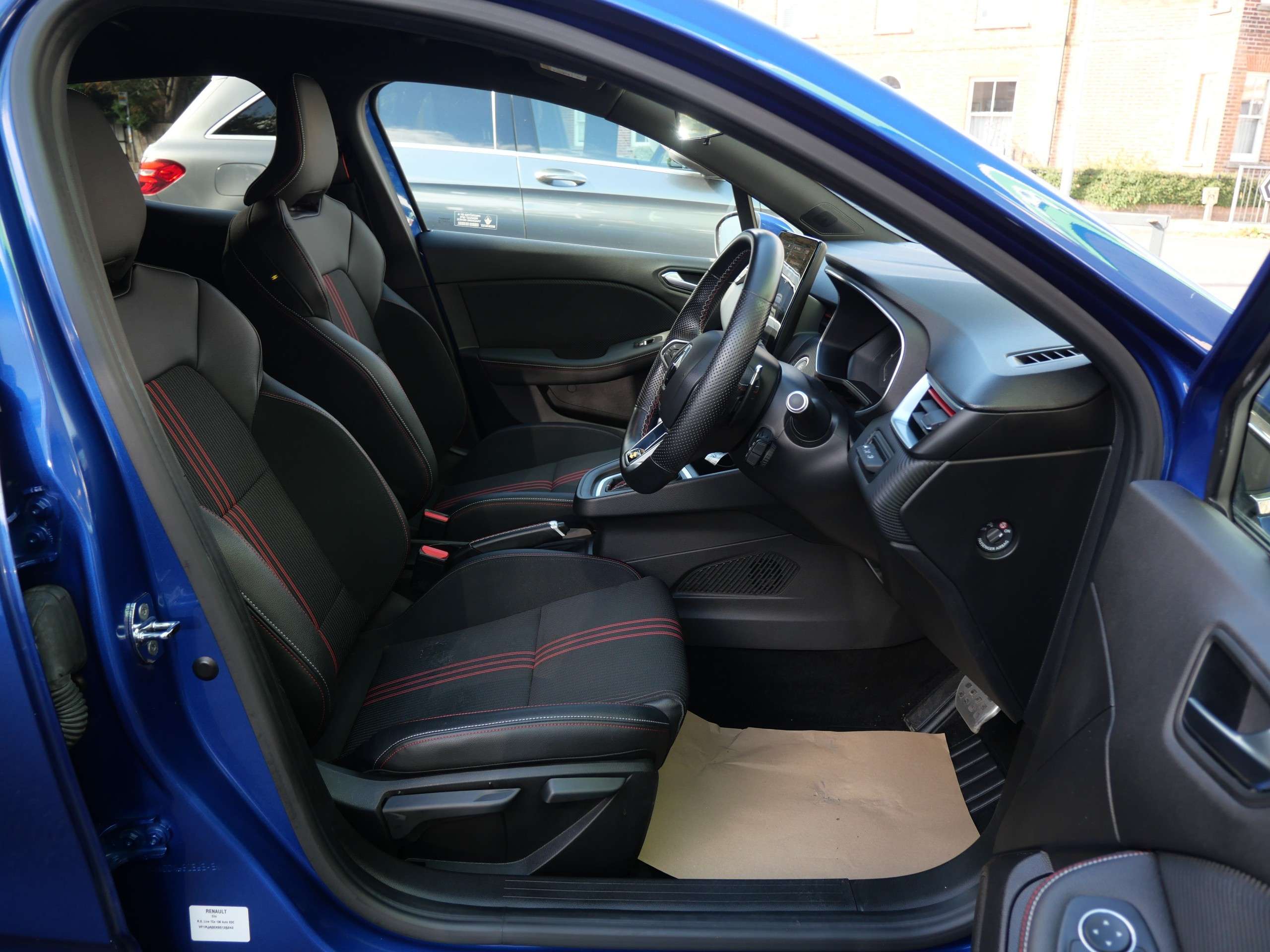 2021 RENAULT CLIO 2021 RENAULT CLIO