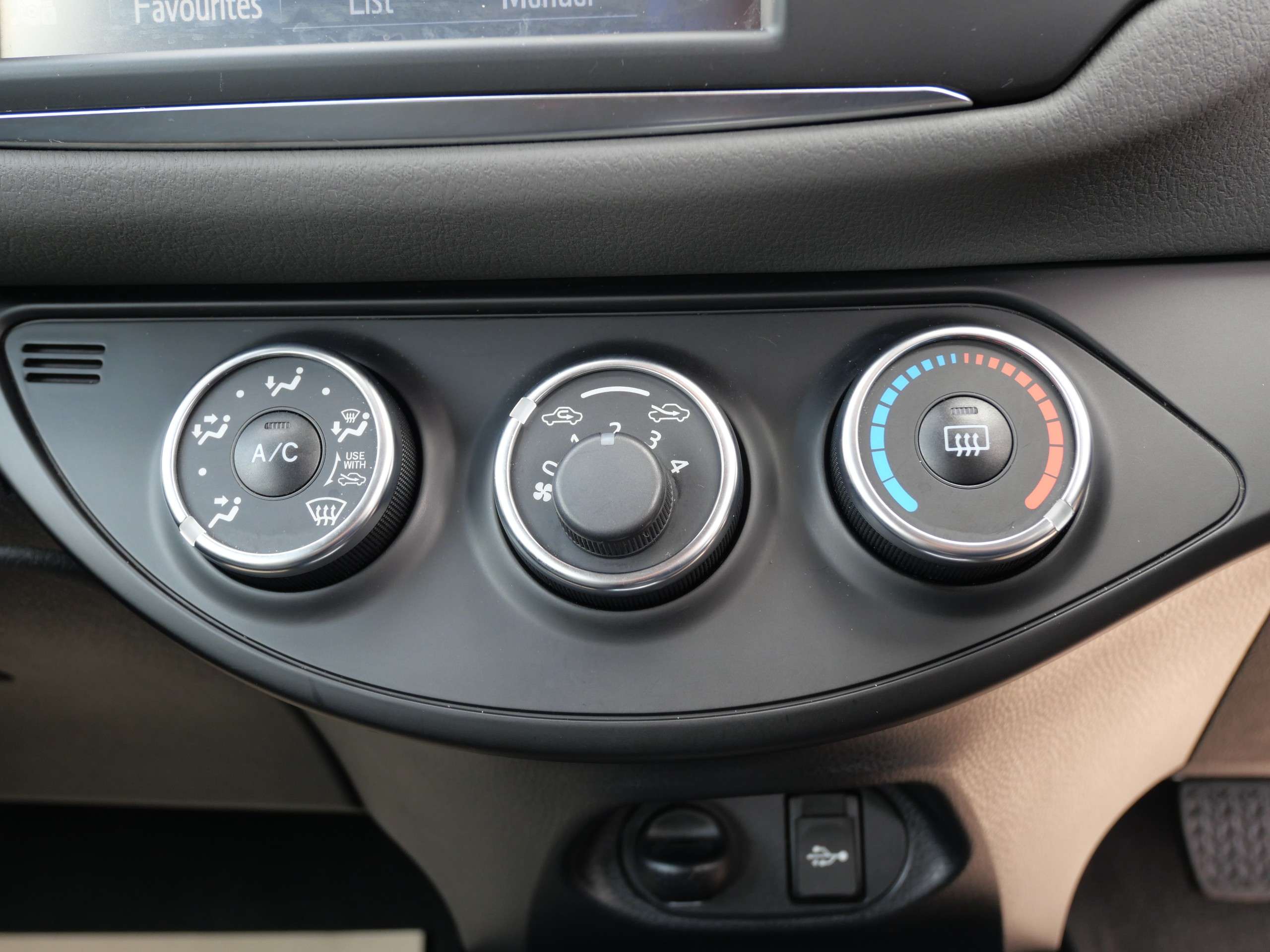 2017 TOYOTA YARIS 2017 TOYOTA YARIS