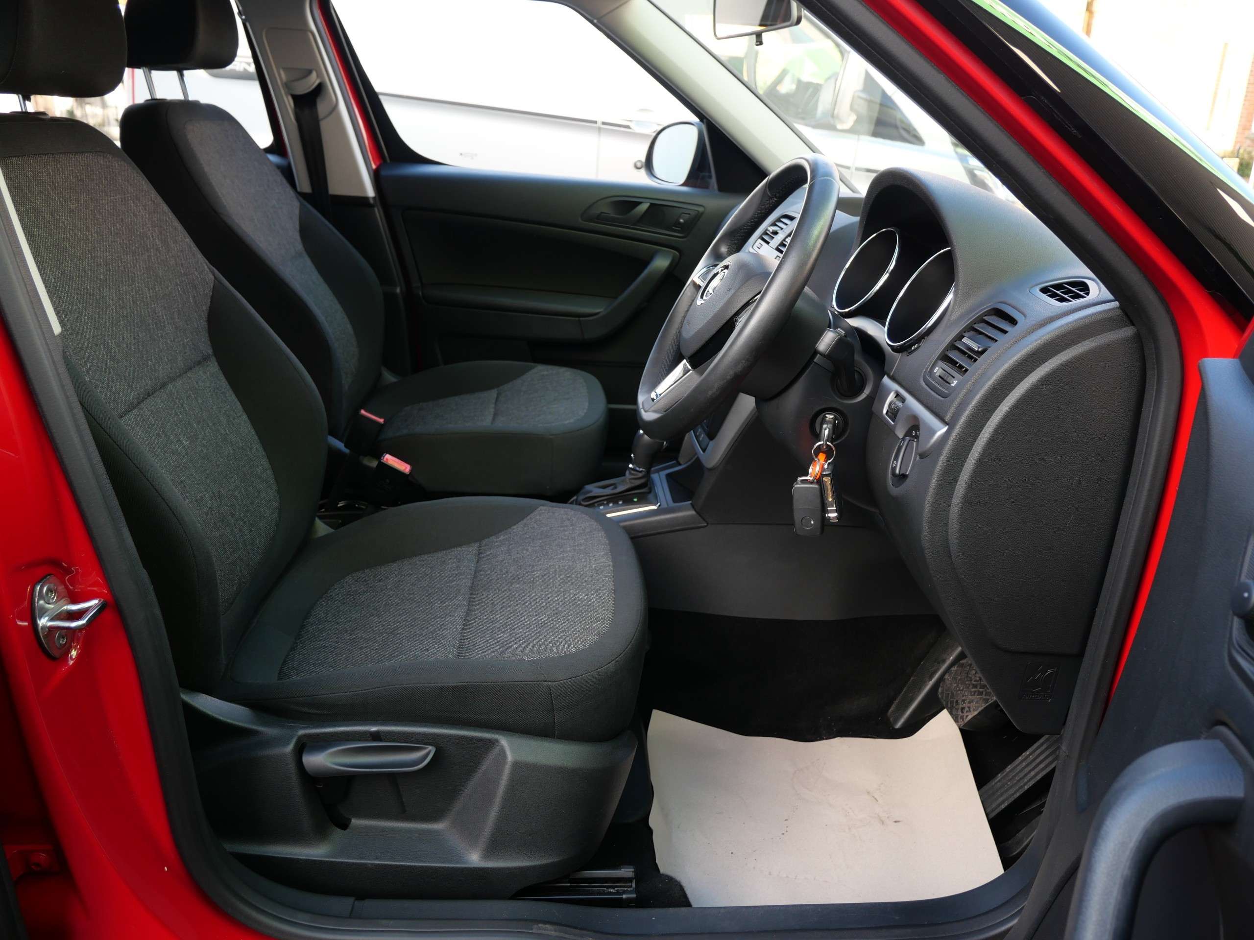 2015 SKODA YETI 2015 SKODA YETI