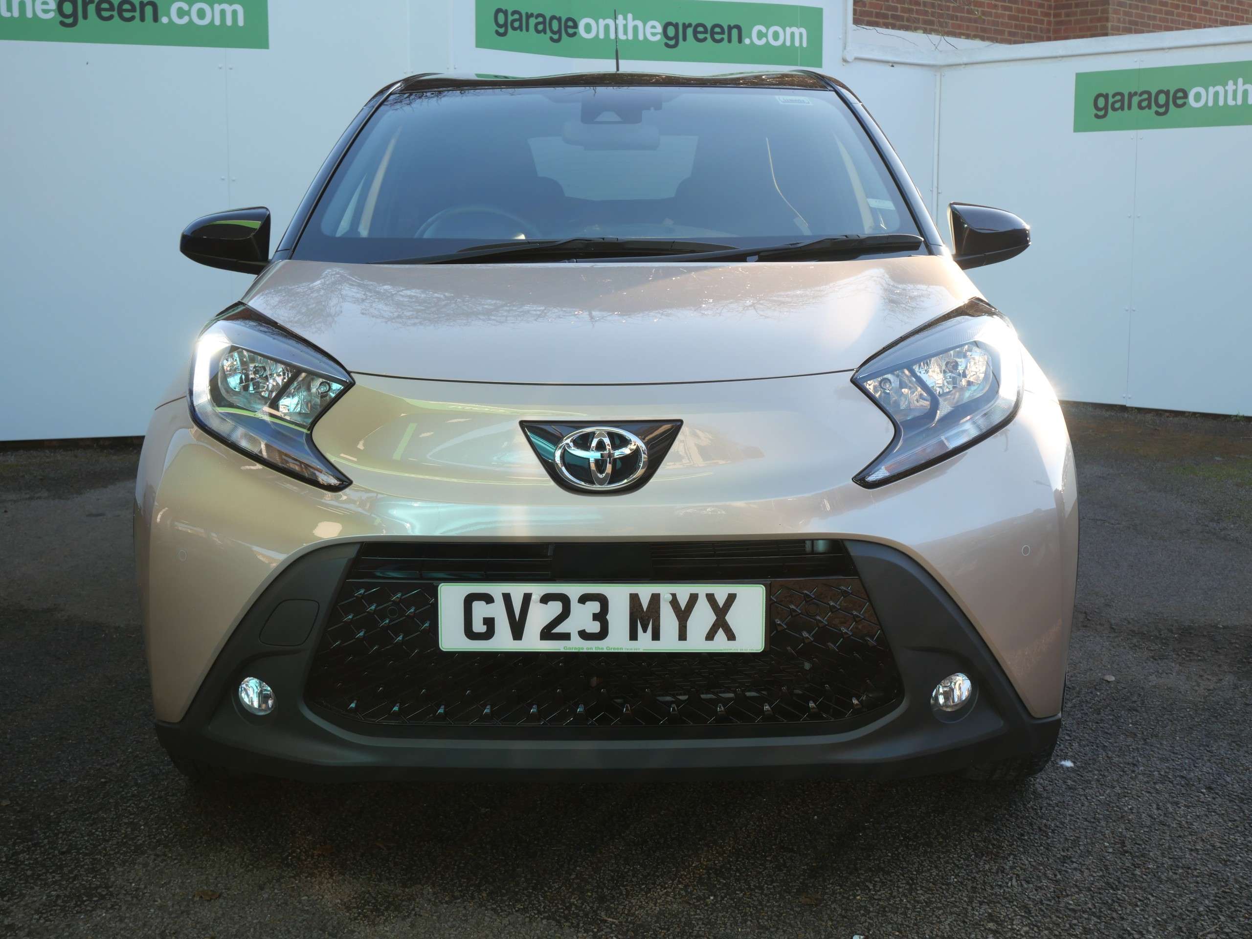 2023 TOYOTA AYGO X 2023 TOYOTA AYGO X