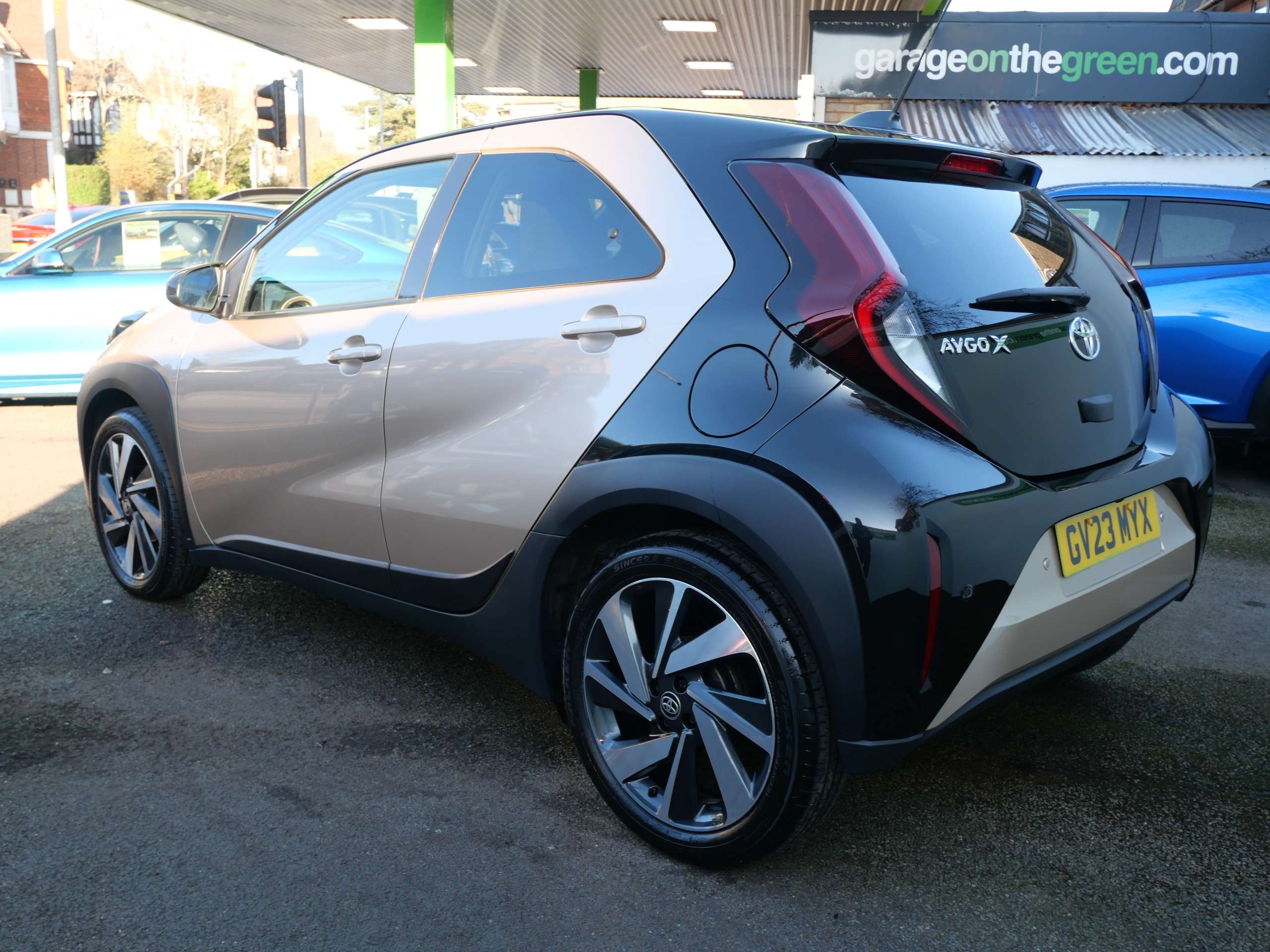 2023 TOYOTA AYGO X 2023 TOYOTA AYGO X