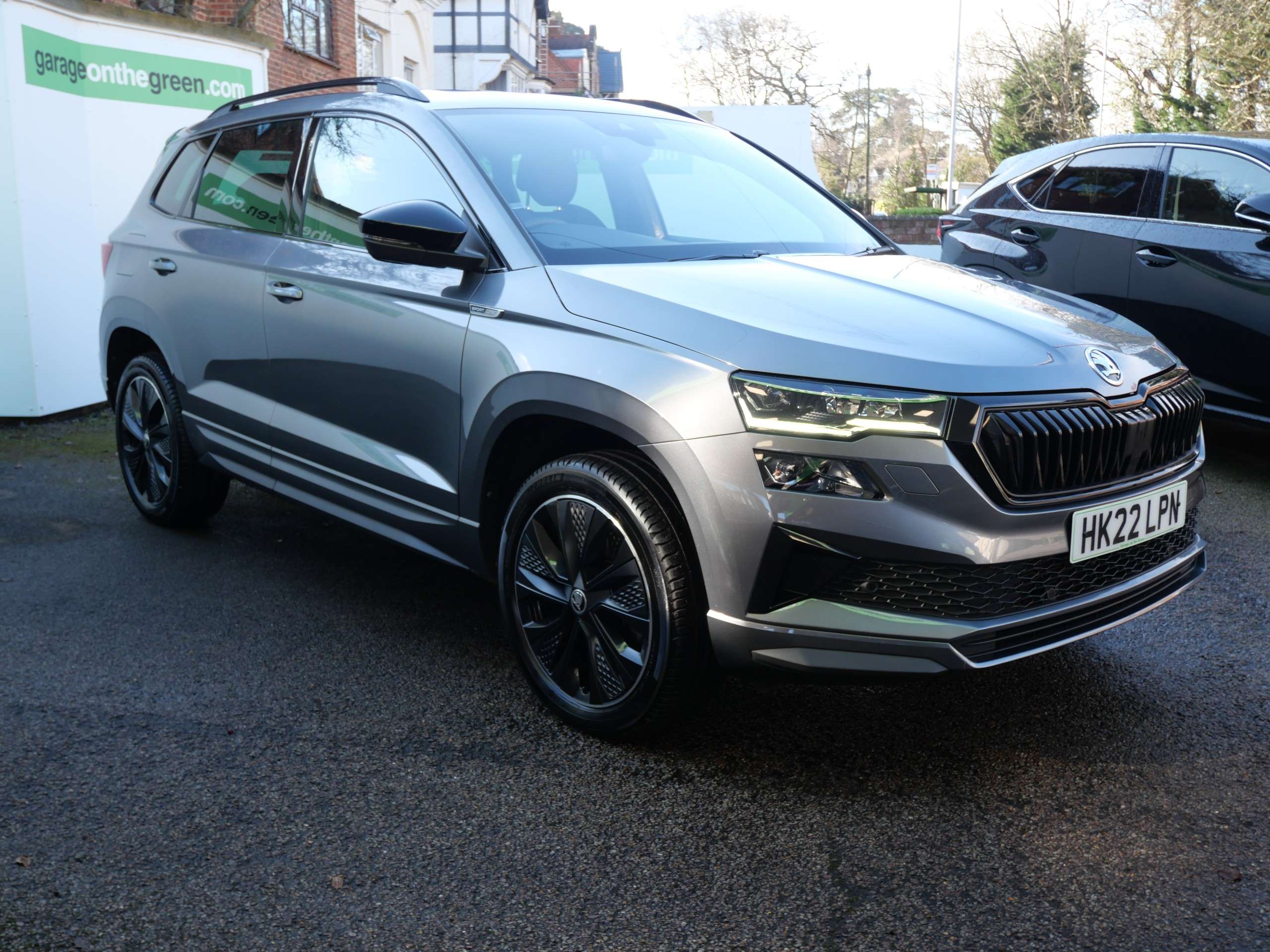 A 2022 SKODA KAROQ 1.5 TSI ACT SportLine DSG Euro 6 (s/s) 5dr 1 Owner A 2022 SKODA KAROQ 1.5 TSI ACT SportLine DSG Euro 6 (s/s) 5dr 1 Owner