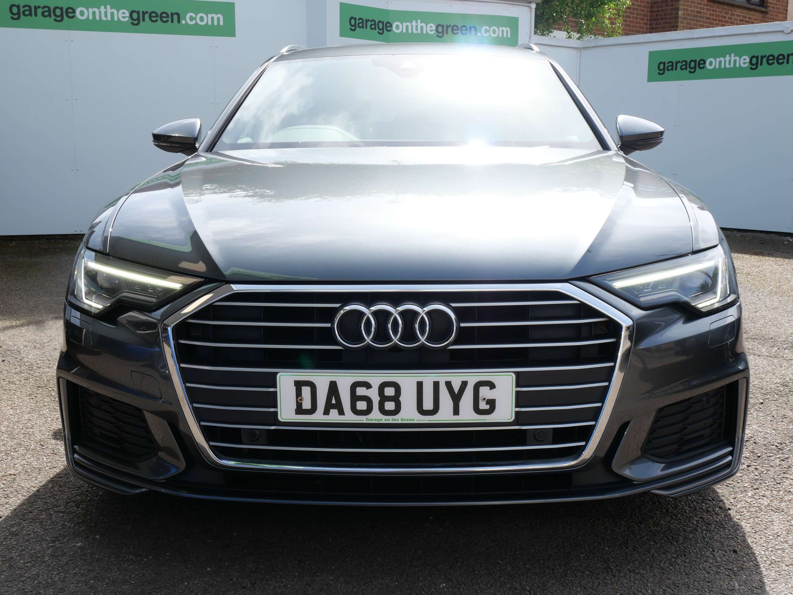 A 2018 AUDI A6 AVANT 2.0 TDI 40 S line S Tronic Euro 6 (s/s) 5dr 42000 Miles A 2018 AUDI A6 AVANT 2.0 TDI 40 S line S Tronic Euro 6 (s/s) 5dr 42000 Miles
