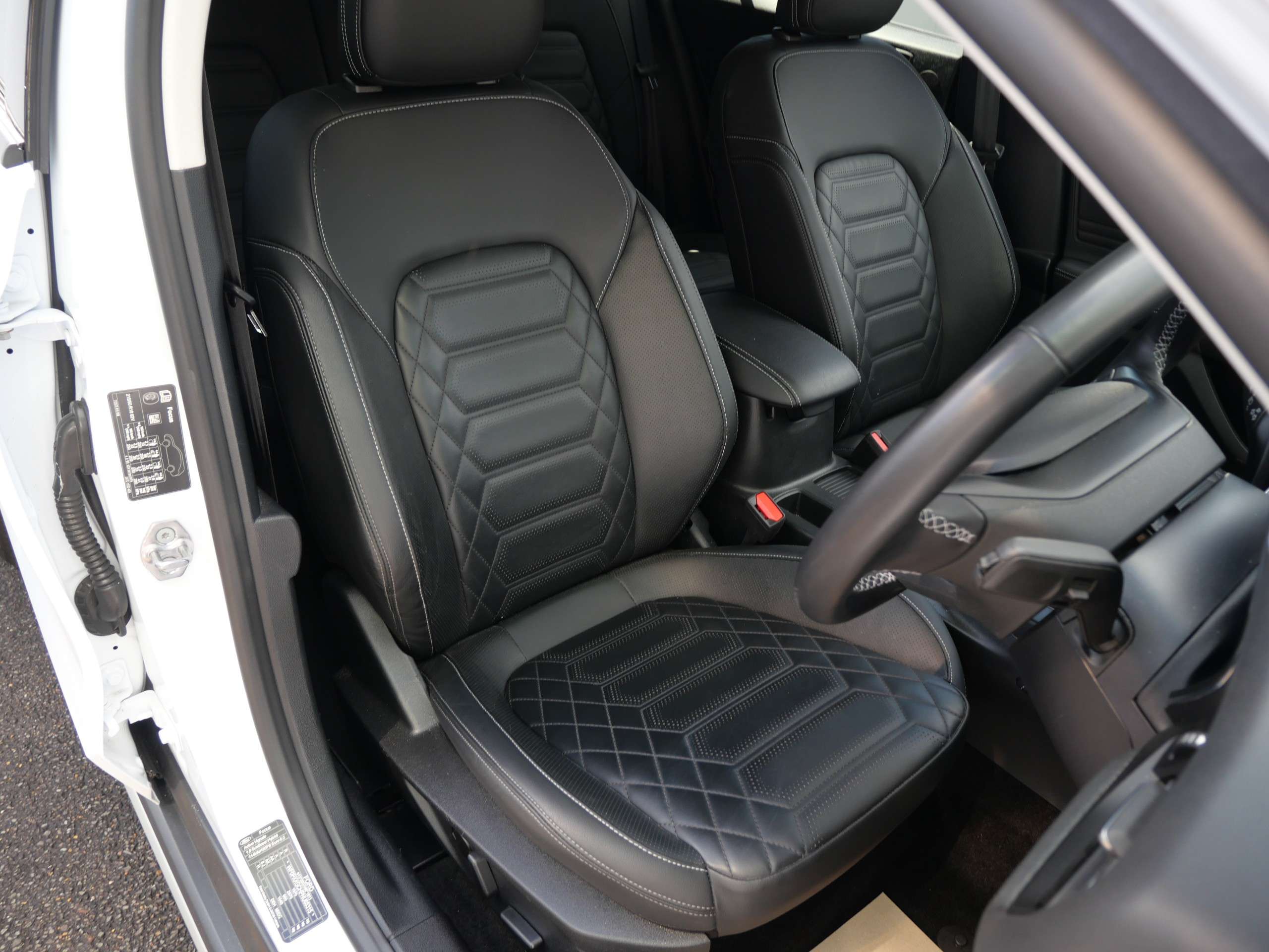 2022 FORD FOCUS 2022 FORD FOCUS