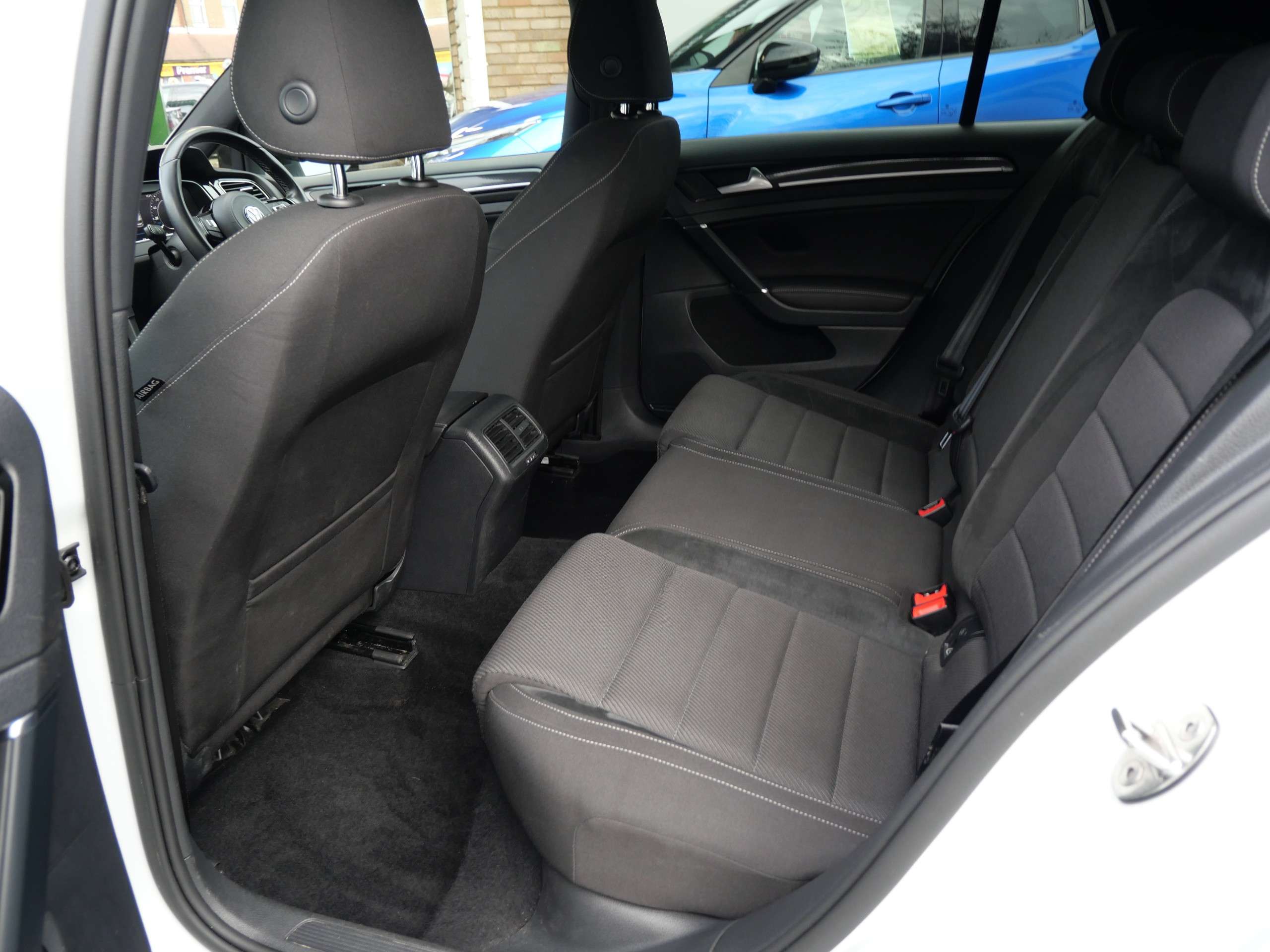 2019 VOLKSWAGEN GOLF 2019 VOLKSWAGEN GOLF