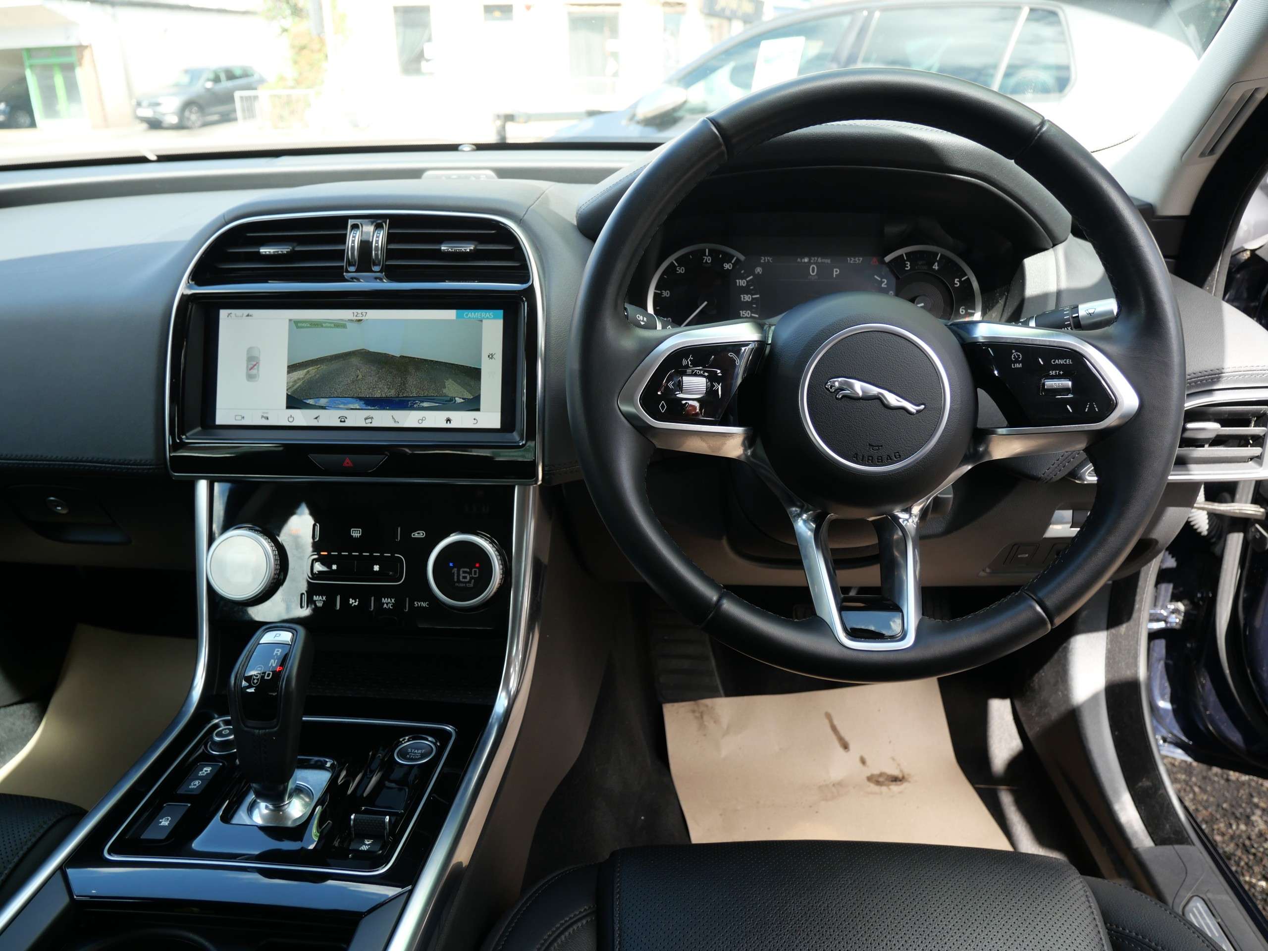 2019 JAGUAR XE 2019 JAGUAR XE