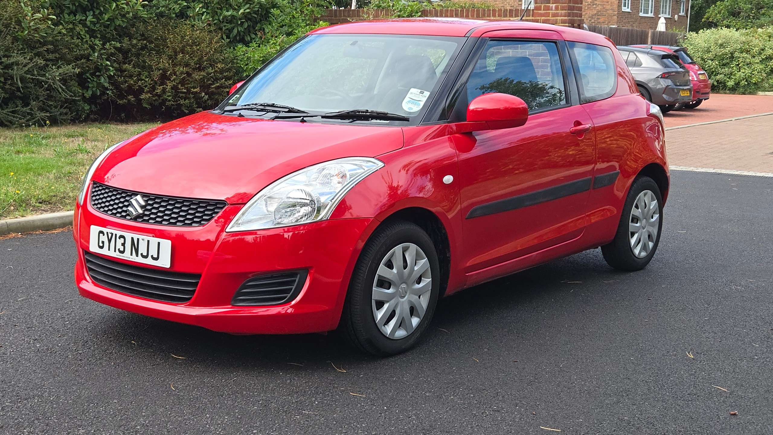 A 2013 SUZUKI SWIFT 1.2 SZ2 Euro 5 3dr 1 Owner Only 30000 Miles 35 Pound Road Tax A 2013 SUZUKI SWIFT 1.2 SZ2 Euro 5 3dr 1 Owner Only 30000 Miles 35 Pound Road Tax