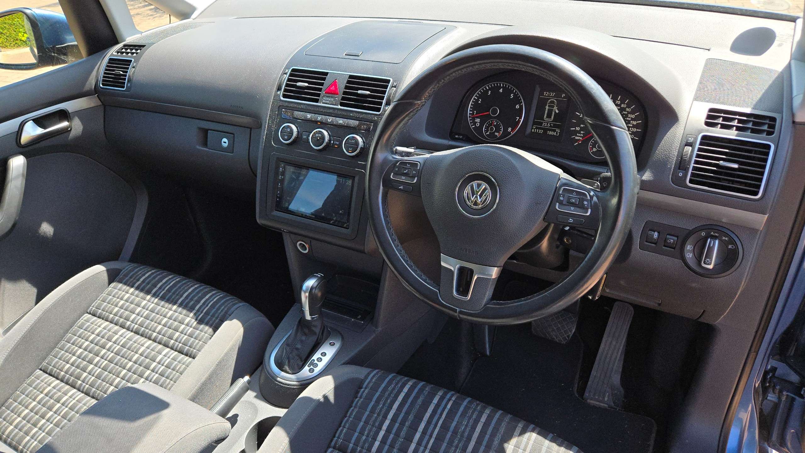 2014 VOLKSWAGEN TOURAN 2014 VOLKSWAGEN TOURAN
