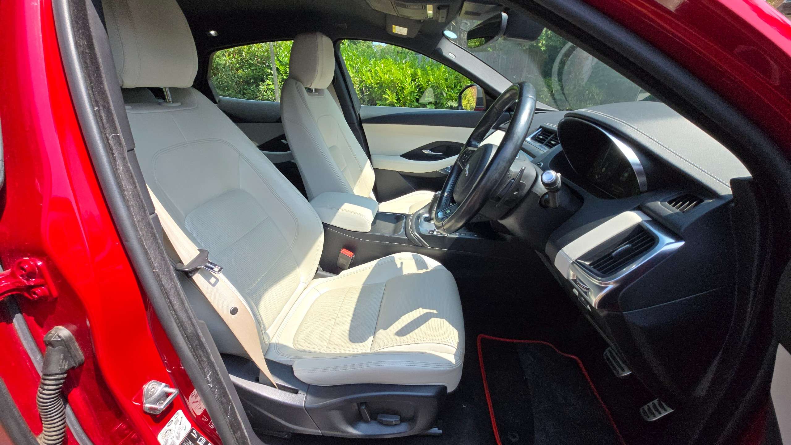 2018 JAGUAR E-PACE 2018 JAGUAR E-PACE