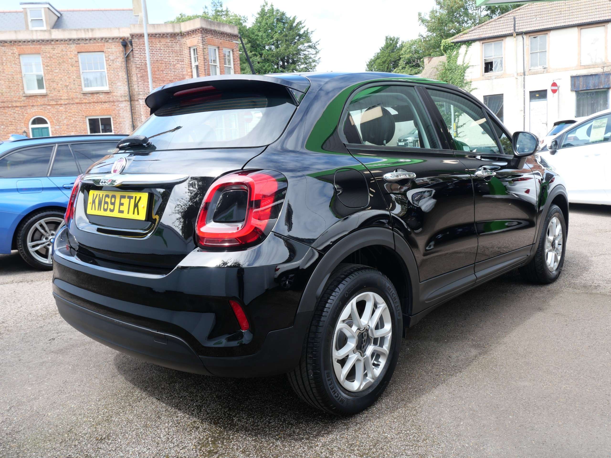 A 2019 FIAT 500X 1.0 FireFly Turbo Urban Euro 6 (s/s) 5dr 42000 Miles A 2019 FIAT 500X 1.0 FireFly Turbo Urban Euro 6 (s/s) 5dr 42000 Miles