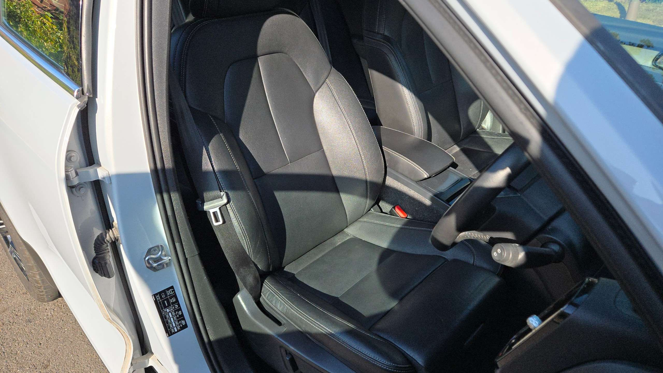 2020 VOLVO XC40 2020 VOLVO XC40