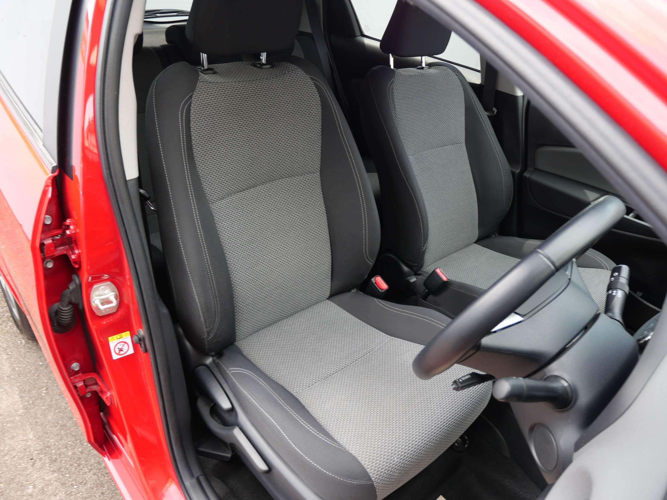 2017 TOYOTA YARIS 2017 TOYOTA YARIS