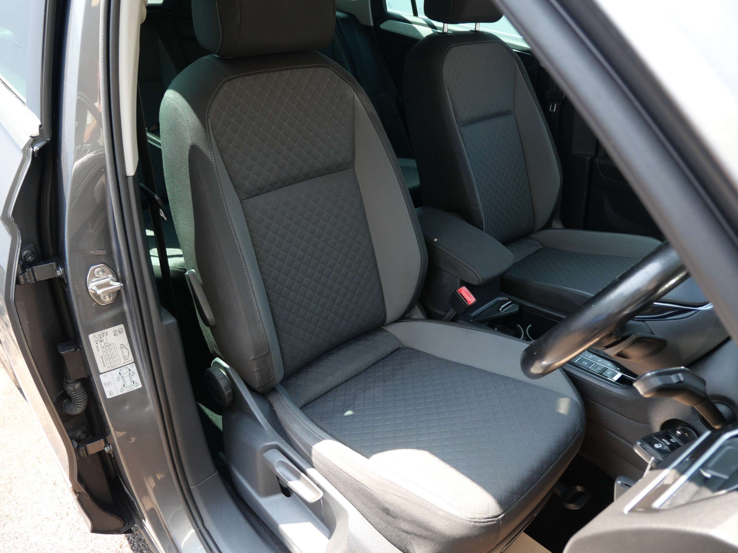 2017 VOLKSWAGEN TIGUAN 2017 VOLKSWAGEN TIGUAN