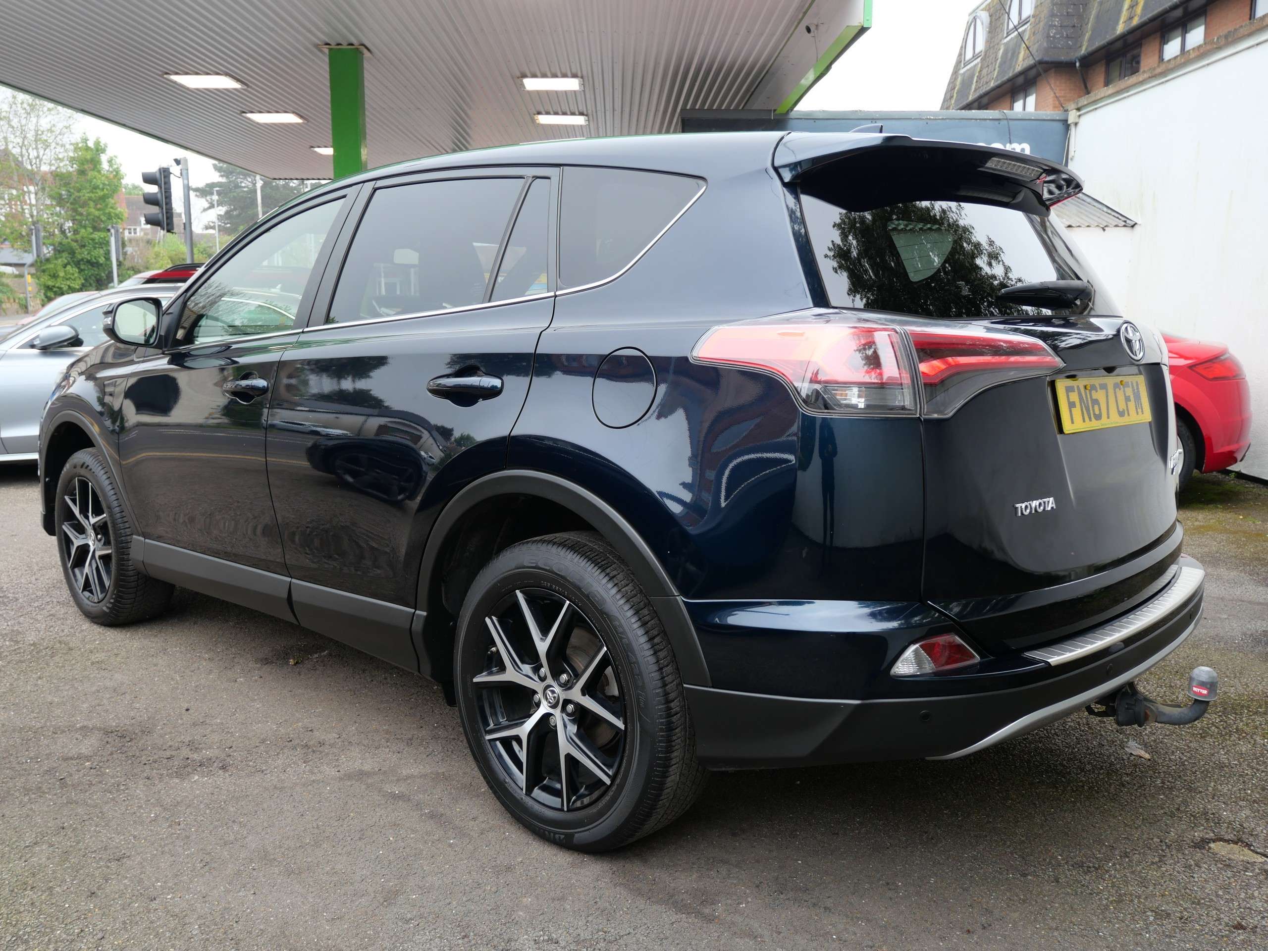 A 2017 TOYOTA RAV4 2.0 V-Matic Icon CVT 4WD Euro 6 (s/s) (Safety Sense, SNav) 5dr A 2017 TOYOTA RAV4 2.0 V-Matic Icon CVT 4WD Euro 6 (s/s) (Safety Sense, SNav) 5dr