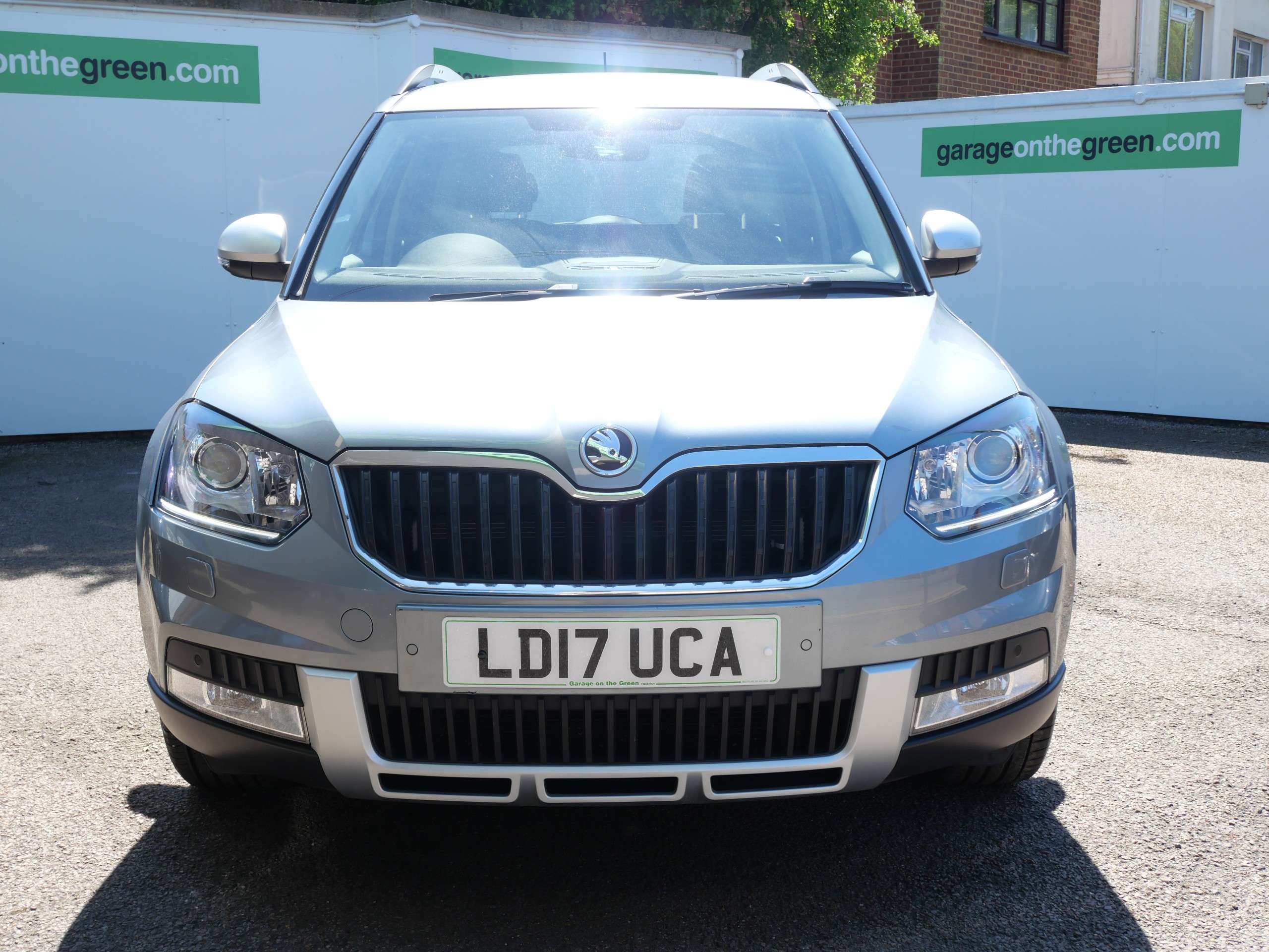 A 2017 SKODA YETI 1.2 TSI SE L Drive Outdoor DSG Euro 6 (s/s) 5dr 1 Owner Only 15000 Miles A 2017 SKODA YETI 1.2 TSI SE L Drive Outdoor DSG Euro 6 (s/s) 5dr 1 Owner Only 15000 Miles