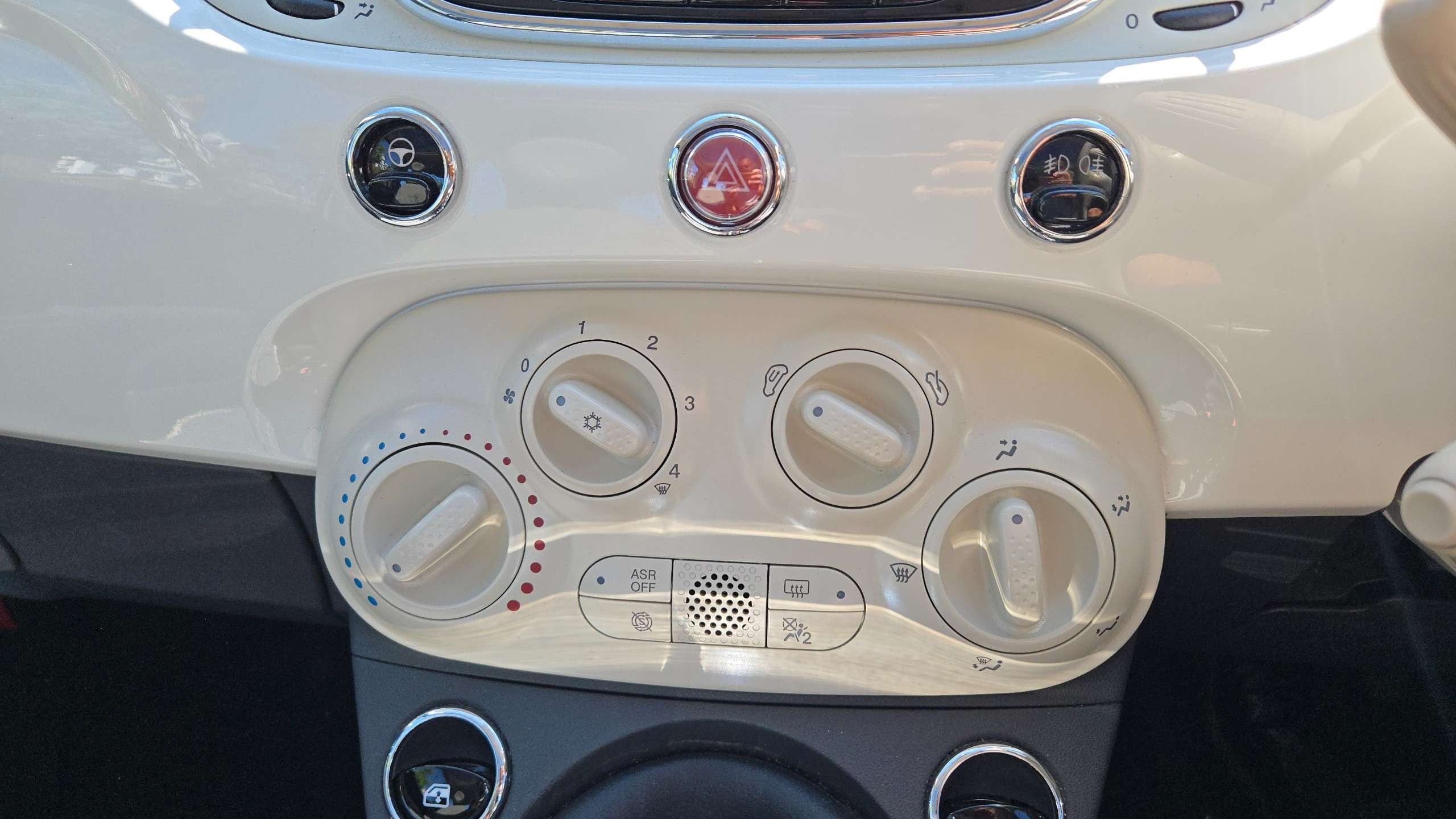 2017 FIAT 500 2017 FIAT 500