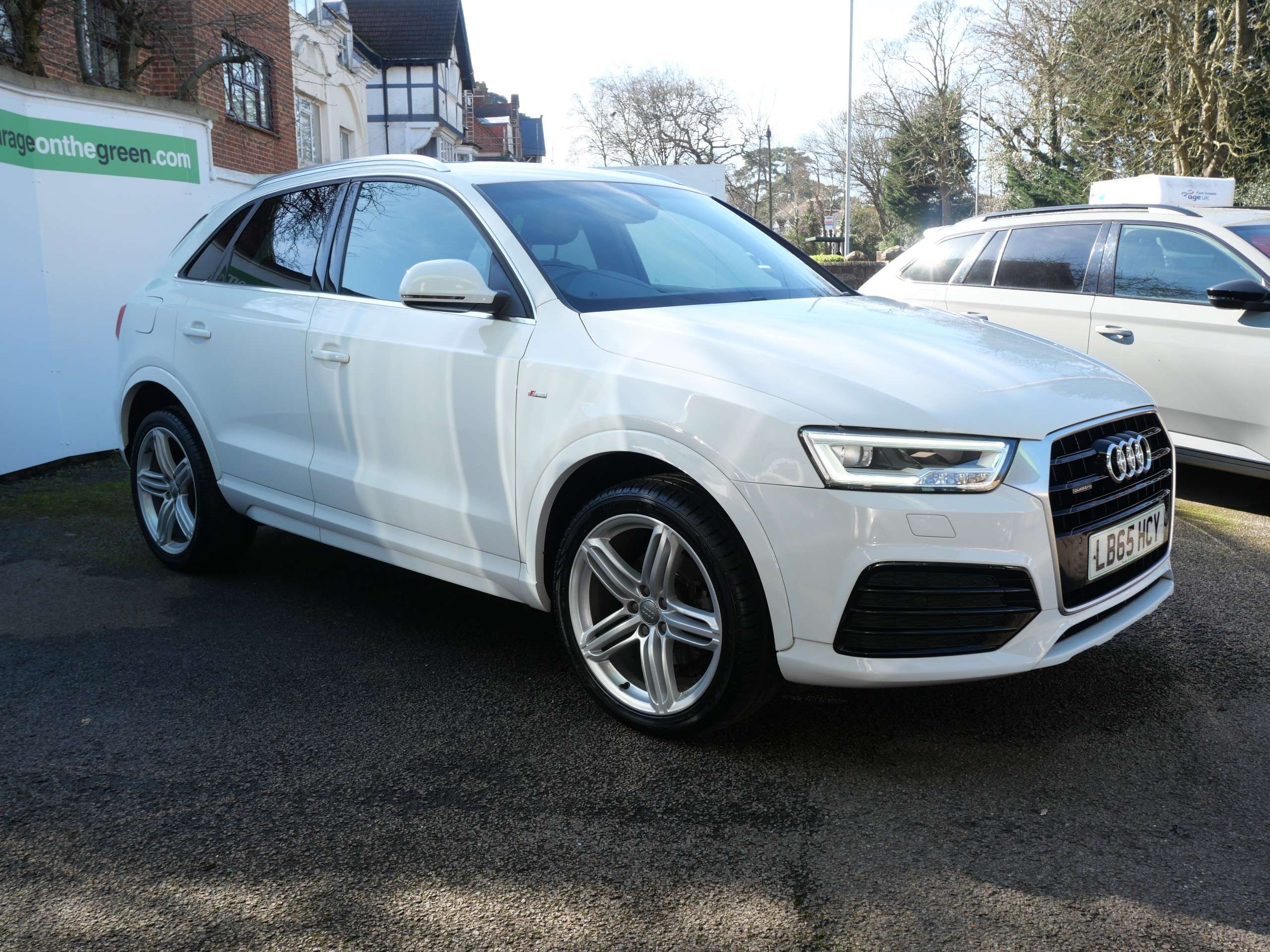 A 2016 AUDI Q3 2.0 TDI S line Plus S Tronic quattro Euro 6 (s/s) 5dr Only 44000 Miles A 2016 AUDI Q3 2.0 TDI S line Plus S Tronic quattro Euro 6 (s/s) 5dr Only 44000 Miles