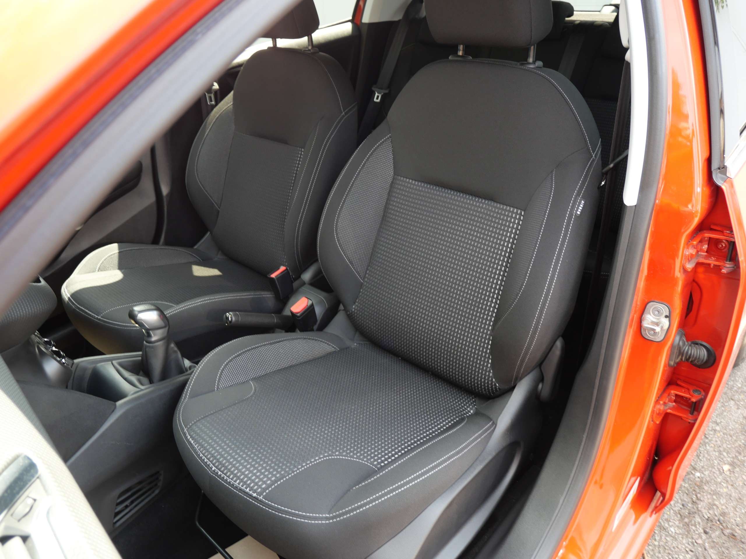 2018 PEUGEOT 208 2018 PEUGEOT 208