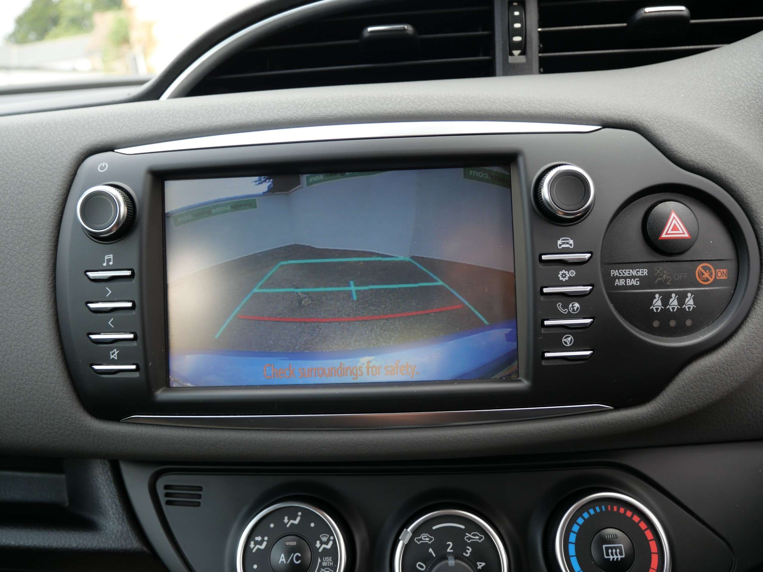 2017 TOYOTA YARIS 2017 TOYOTA YARIS