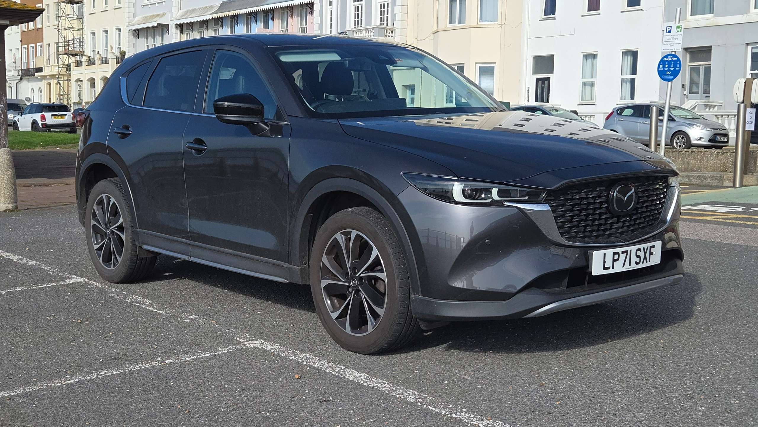 A 2022 MAZDA CX-5 2.0 SKYACTIV-G Newground Euro 6 (s/s) 5dr A 2022 MAZDA CX-5 2.0 SKYACTIV-G Newground Euro 6 (s/s) 5dr
