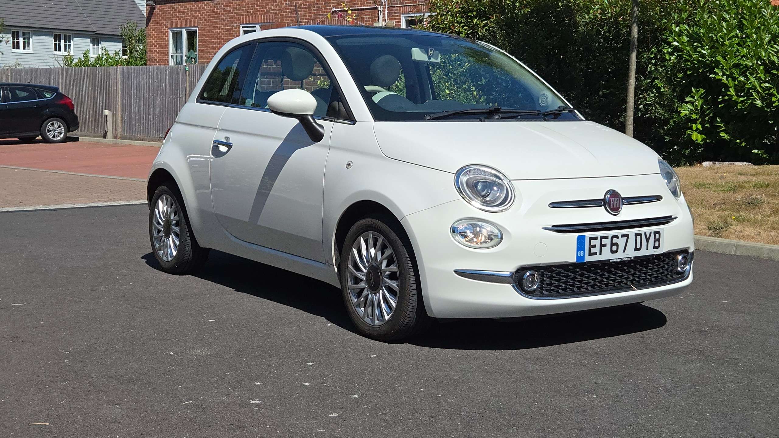 A 2017 FIAT 500 1.2 Lounge Euro 6 (s/s) 3dr A 2017 FIAT 500 1.2 Lounge Euro 6 (s/s) 3dr