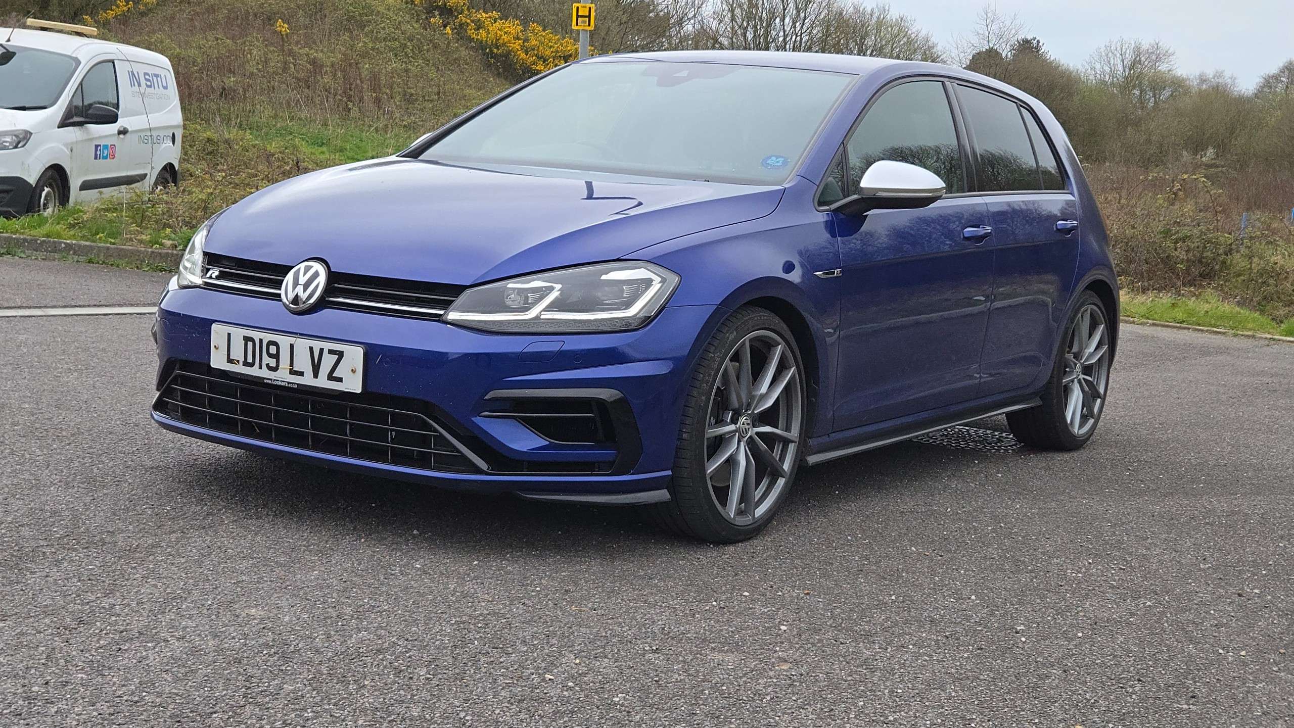 A 2019 VOLKSWAGEN GOLF 2.0 TSI R DSG 4Motion Euro 6 (s/s) (300 ps) 5dr A 2019 VOLKSWAGEN GOLF 2.0 TSI R DSG 4Motion Euro 6 (s/s) (300 ps) 5dr