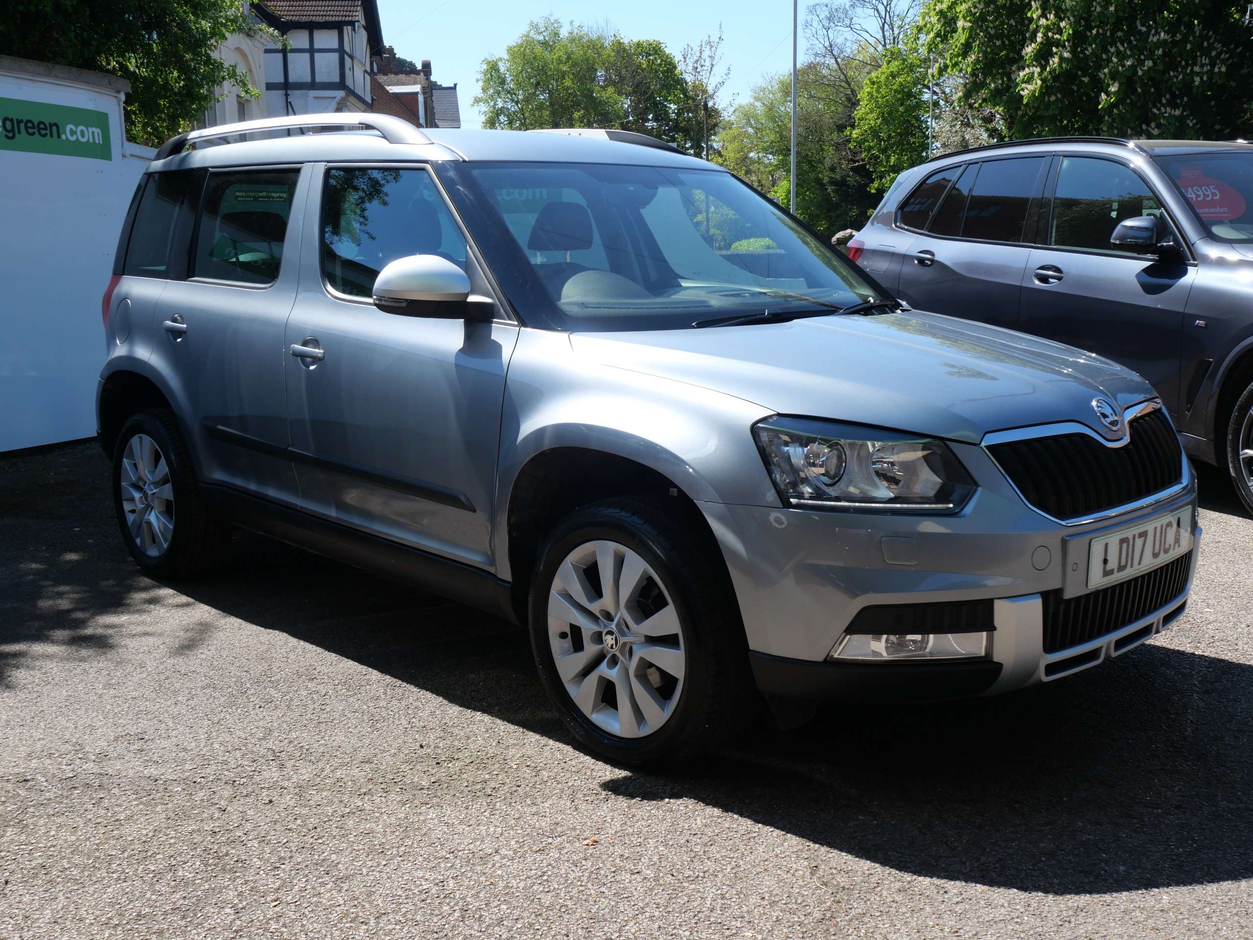 A 2017 SKODA YETI 1.2 TSI SE L Drive Outdoor DSG Euro 6 (s/s) 5dr 1 Owner Only 15000 Miles A 2017 SKODA YETI 1.2 TSI SE L Drive Outdoor DSG Euro 6 (s/s) 5dr 1 Owner Only 15000 Miles